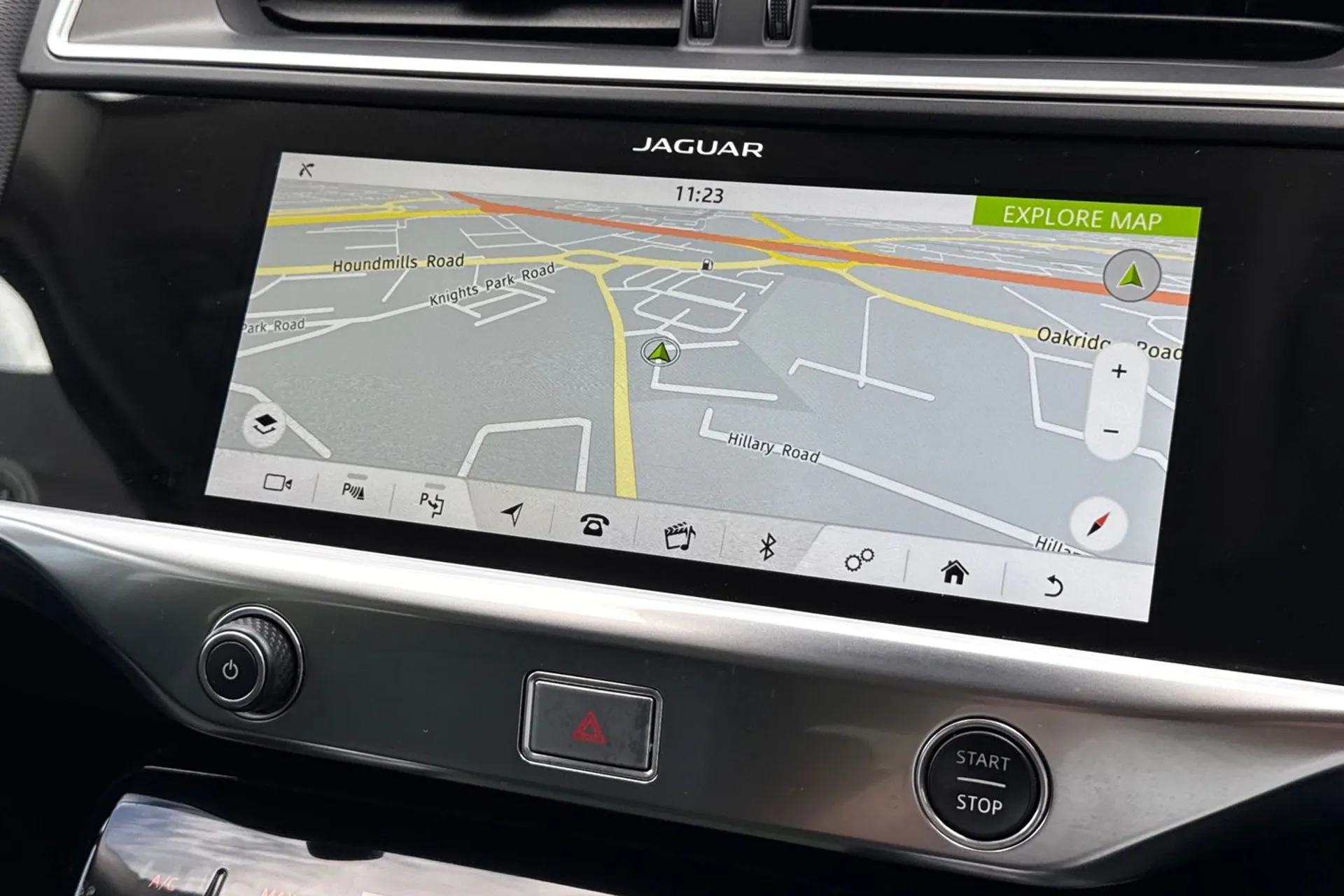 Jaguar I-PACE thumbnail image number 27