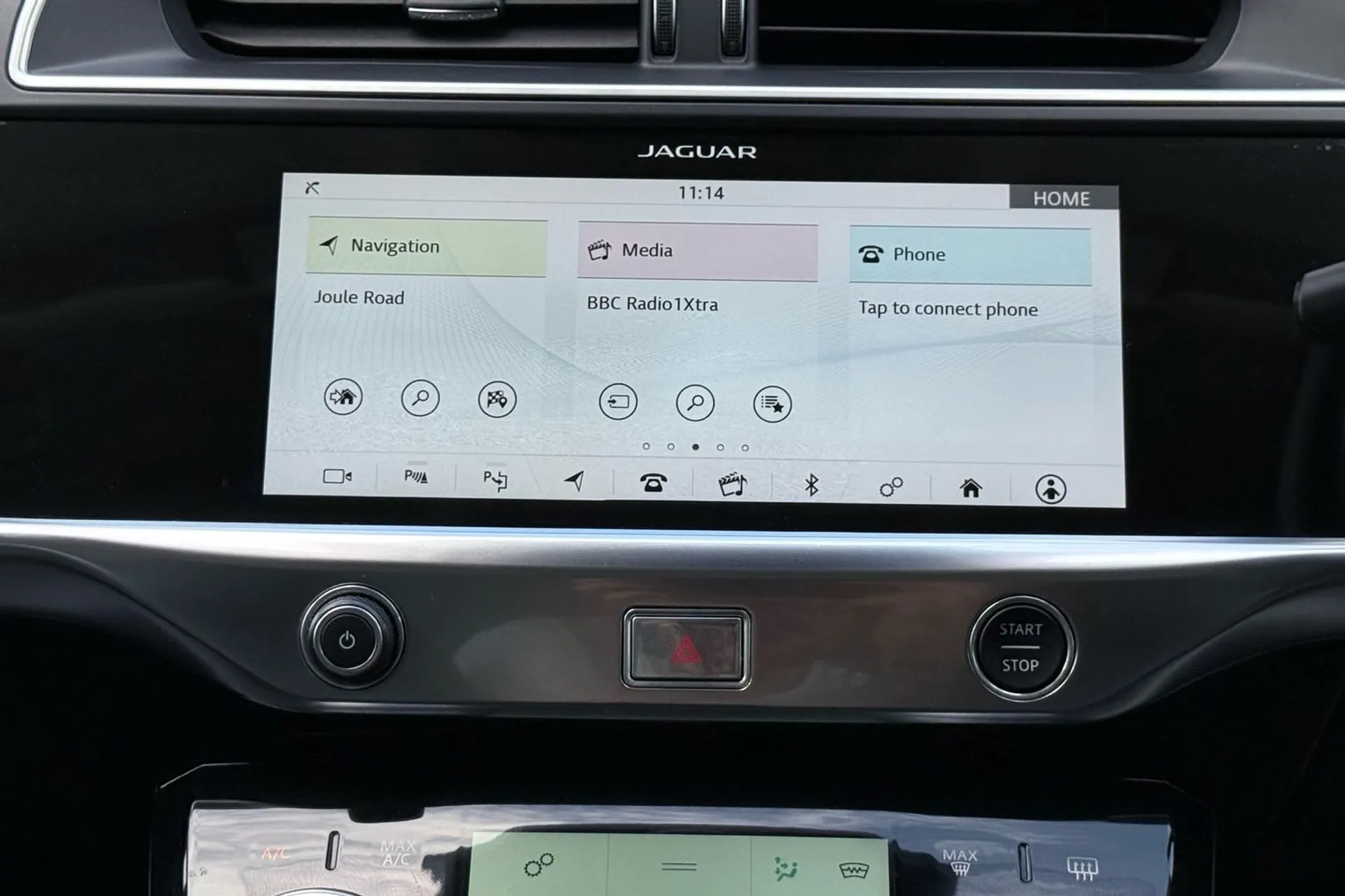 Jaguar I-PACE thumbnail image number 41