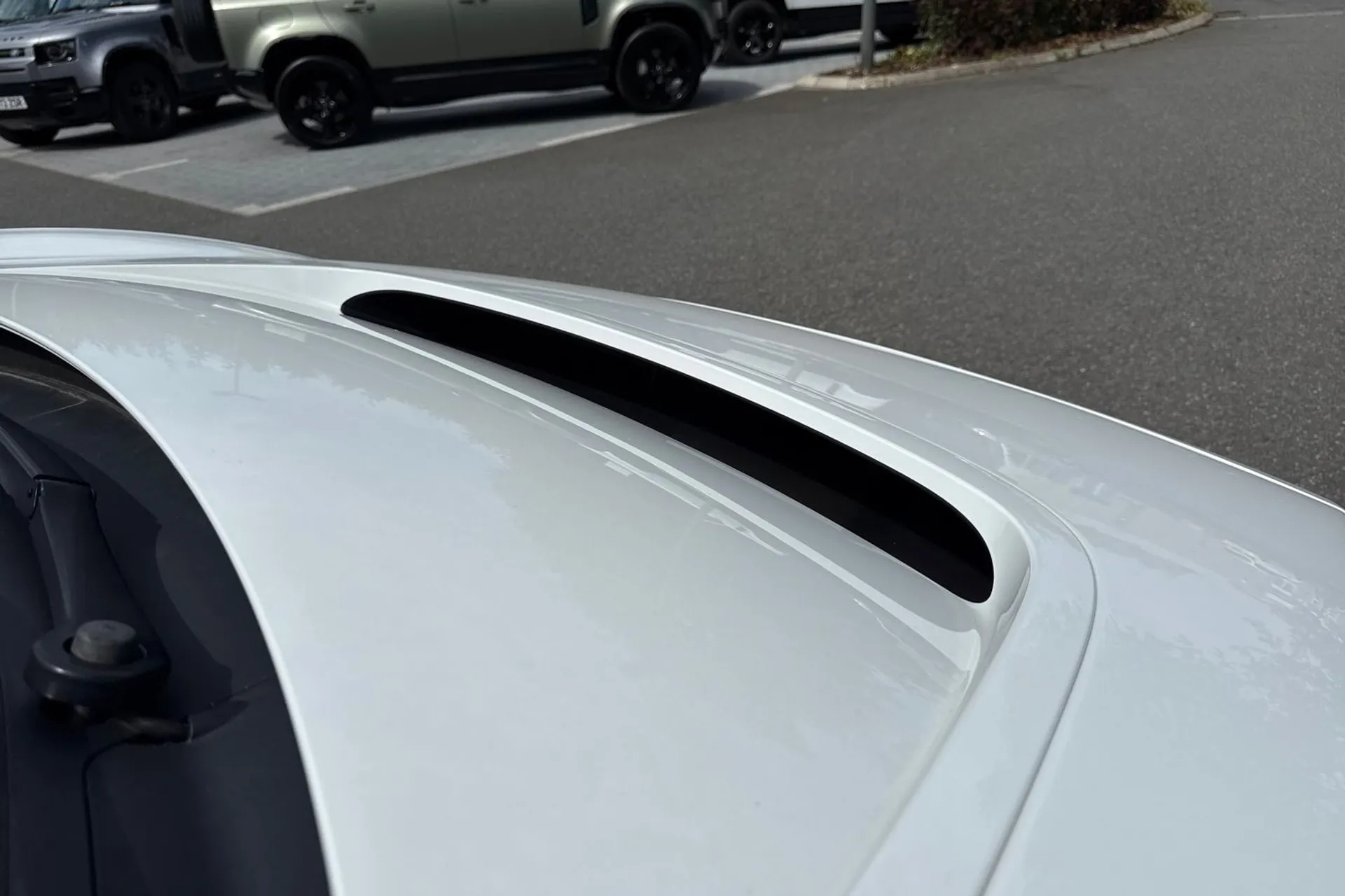 Jaguar I-PACE thumbnail image number 55