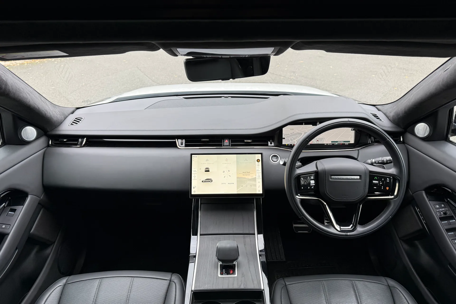 LAND ROVER RANGE ROVER EVOQUE thumbnail image number 9