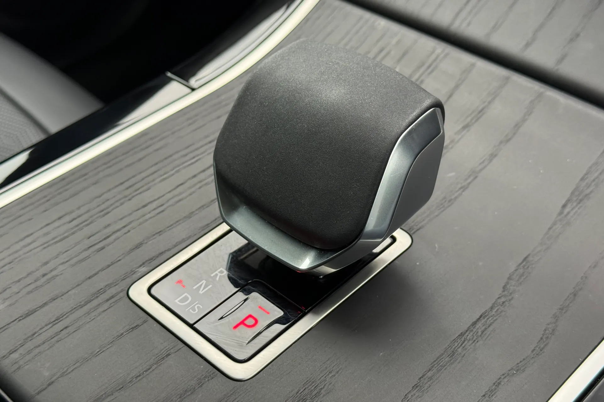 LAND ROVER RANGE ROVER EVOQUE thumbnail image number 22