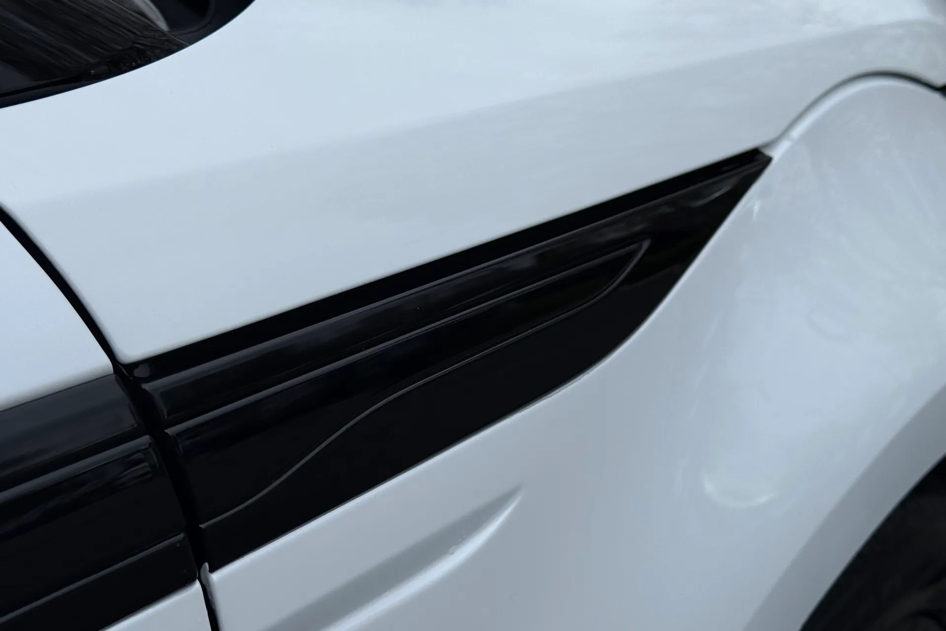 LAND ROVER RANGE ROVER EVOQUE thumbnail image number 20