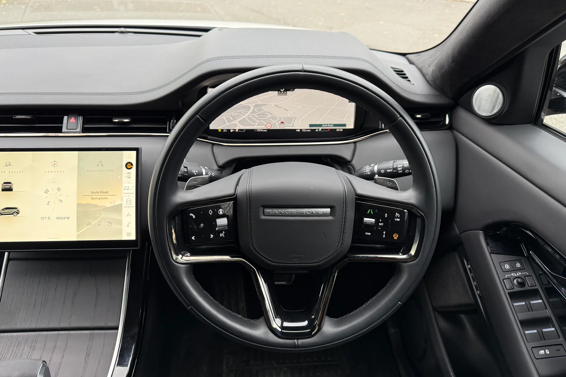 LAND ROVER RANGE ROVER EVOQUE thumbnail image number 15