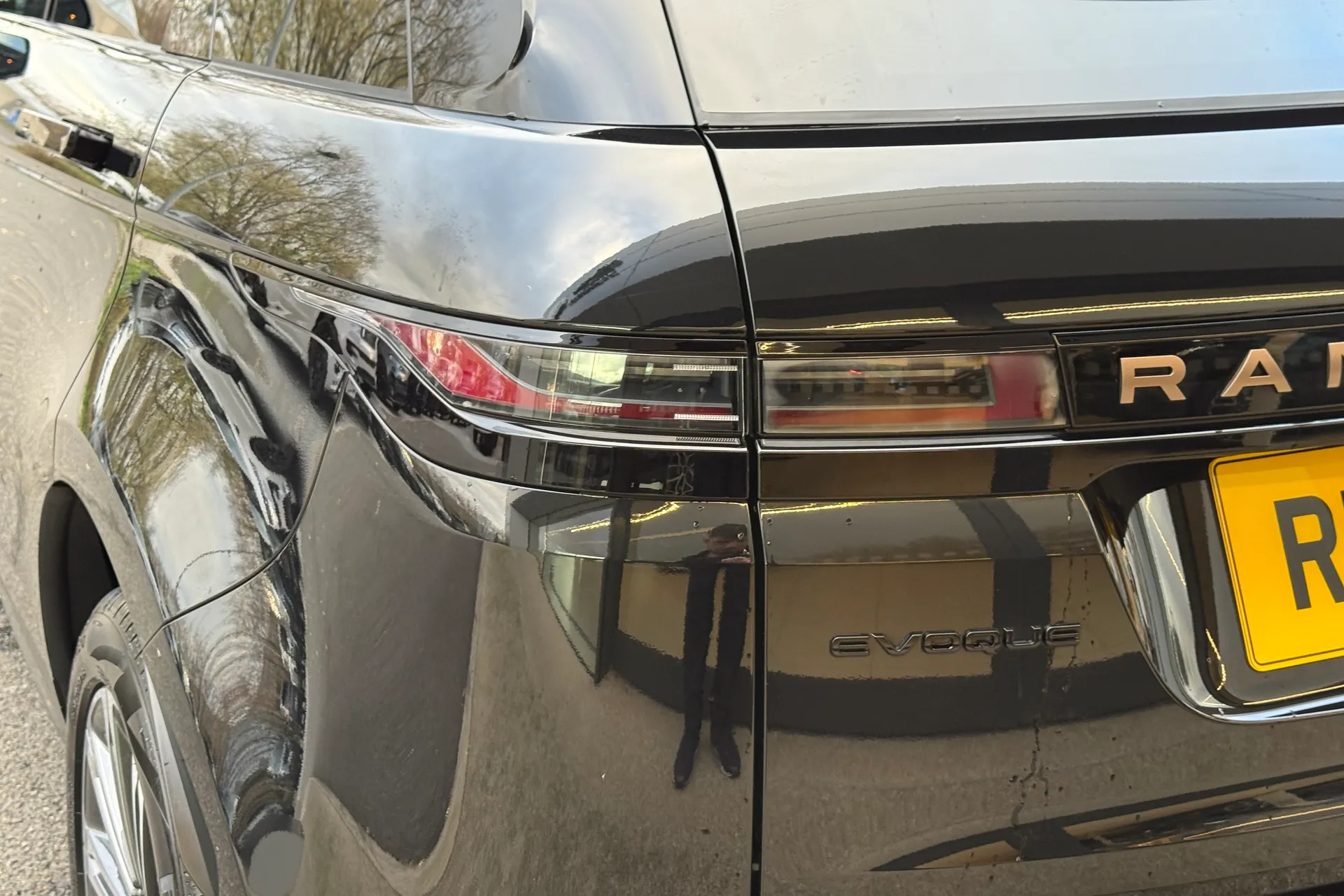 LAND ROVER RANGE ROVER EVOQUE thumbnail image number 19