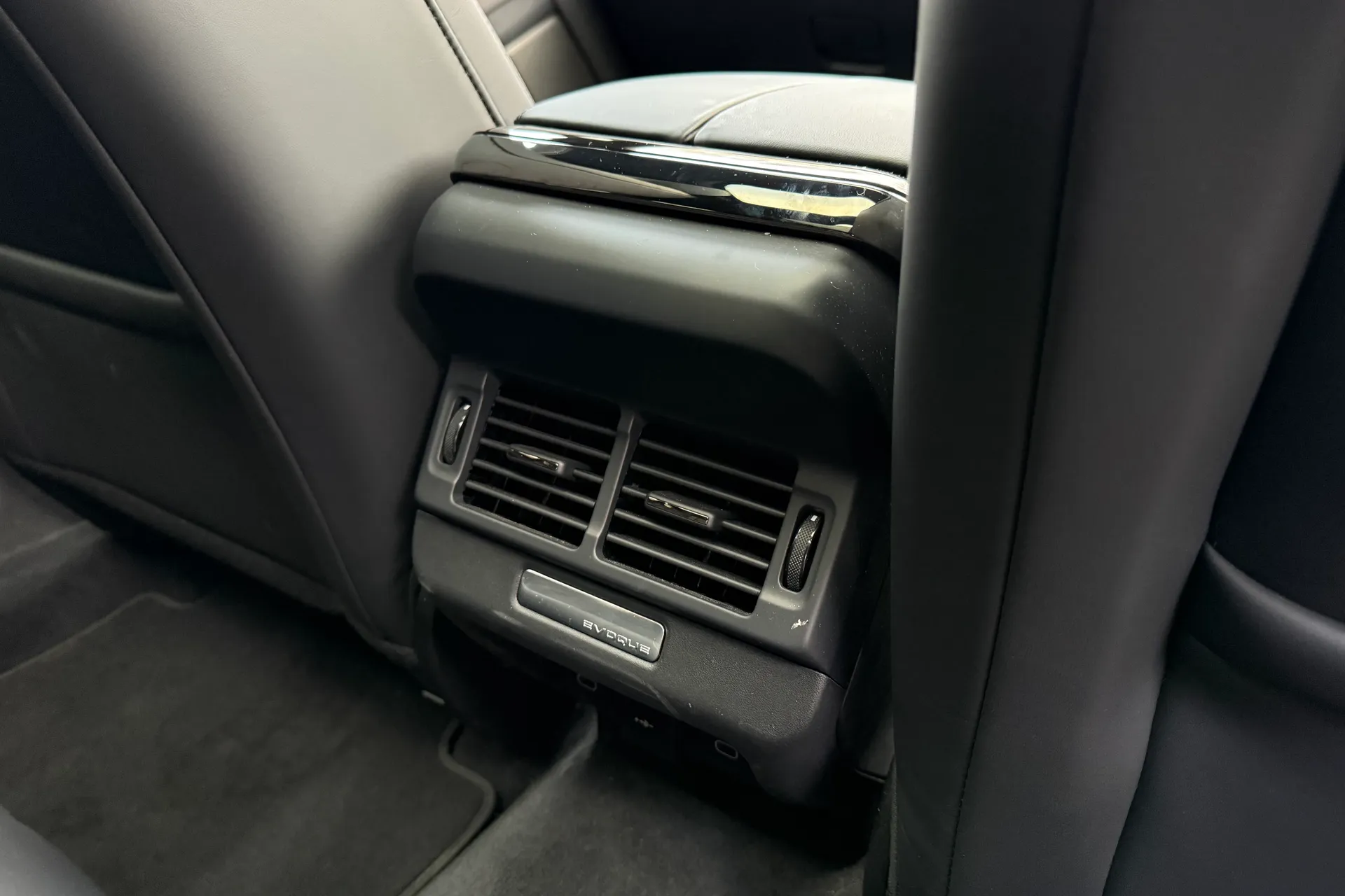 LAND ROVER RANGE ROVER EVOQUE thumbnail image number 18