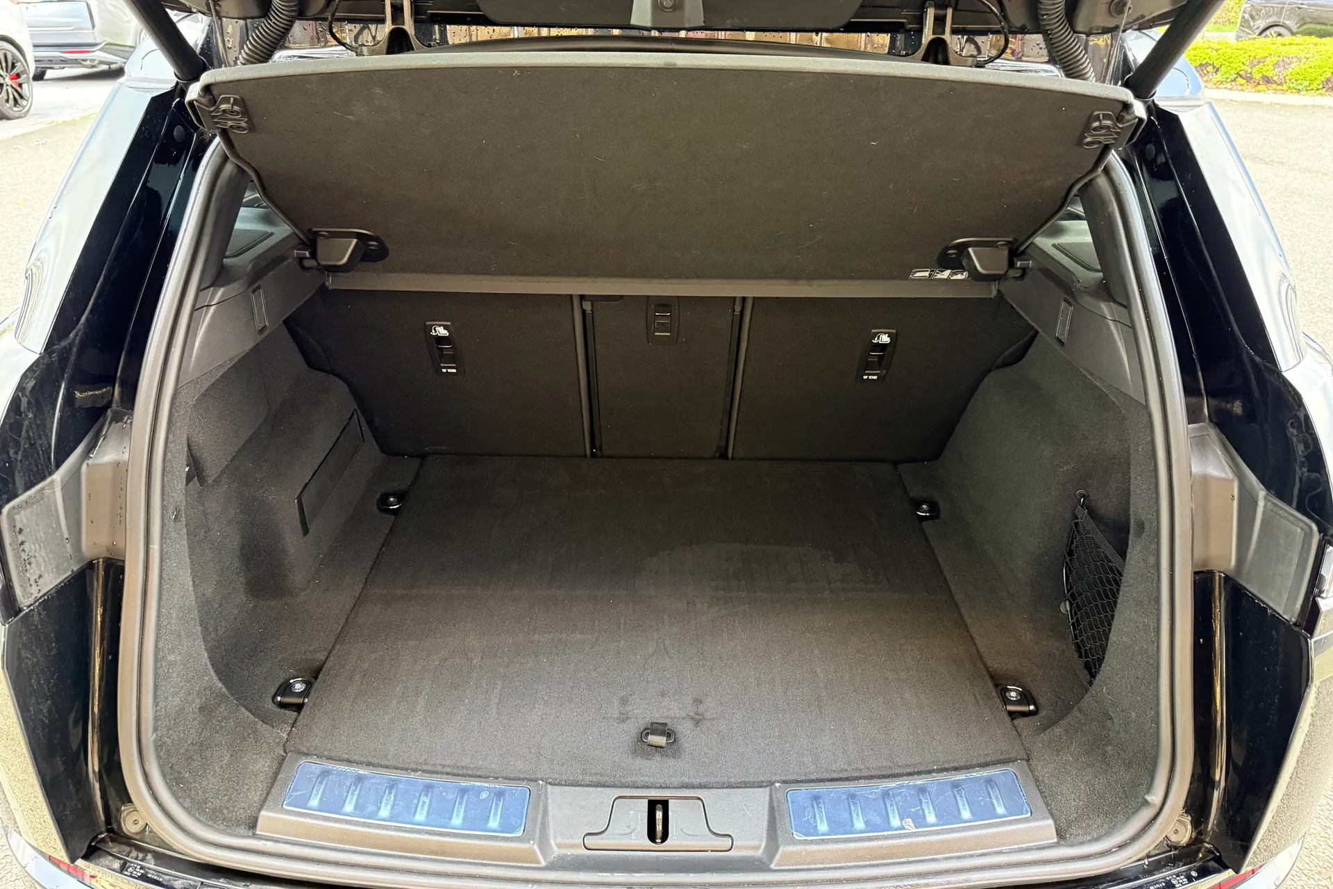 LAND ROVER RANGE ROVER EVOQUE thumbnail image number 10