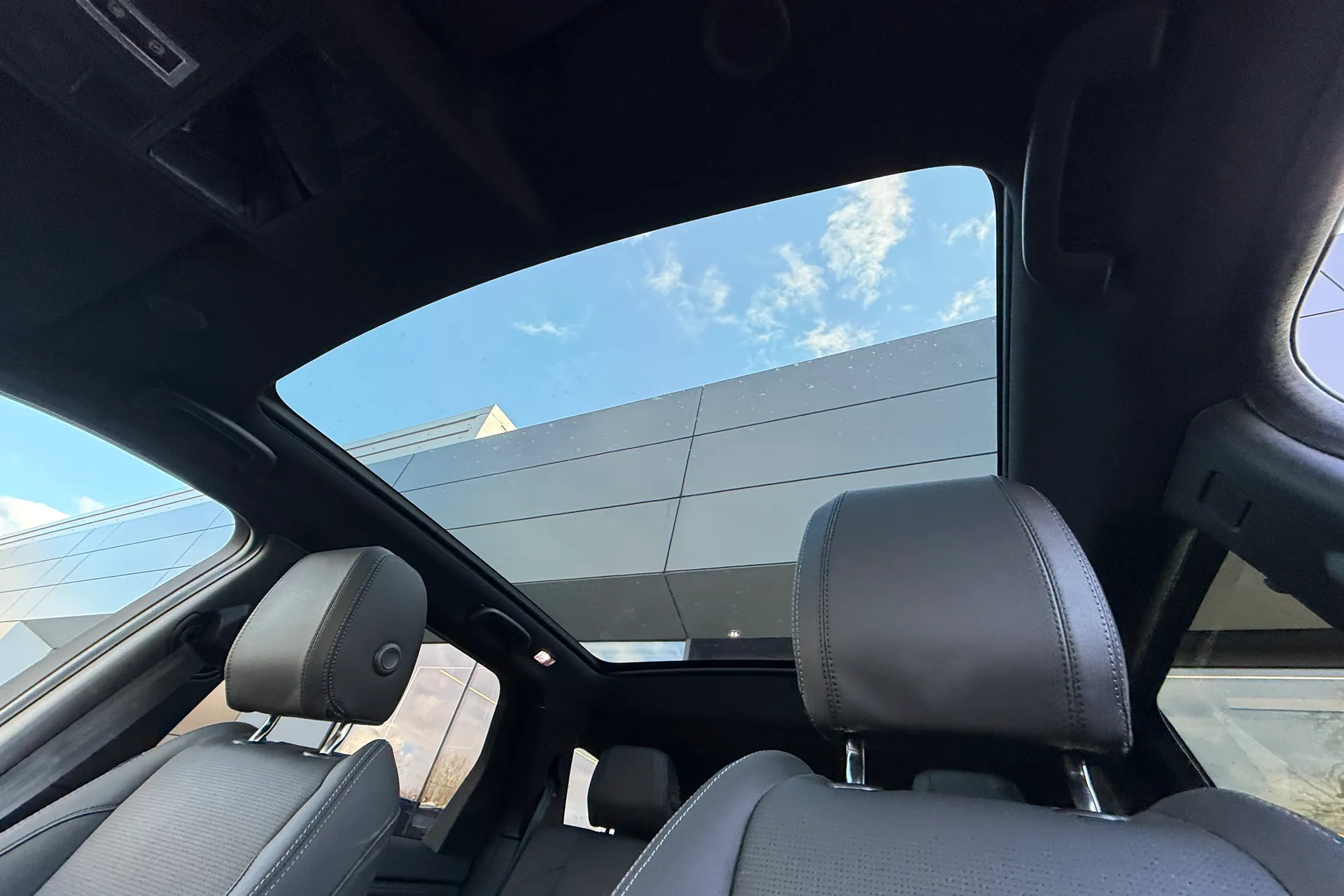 LAND ROVER DISCOVERY SPORT thumbnail image number 5