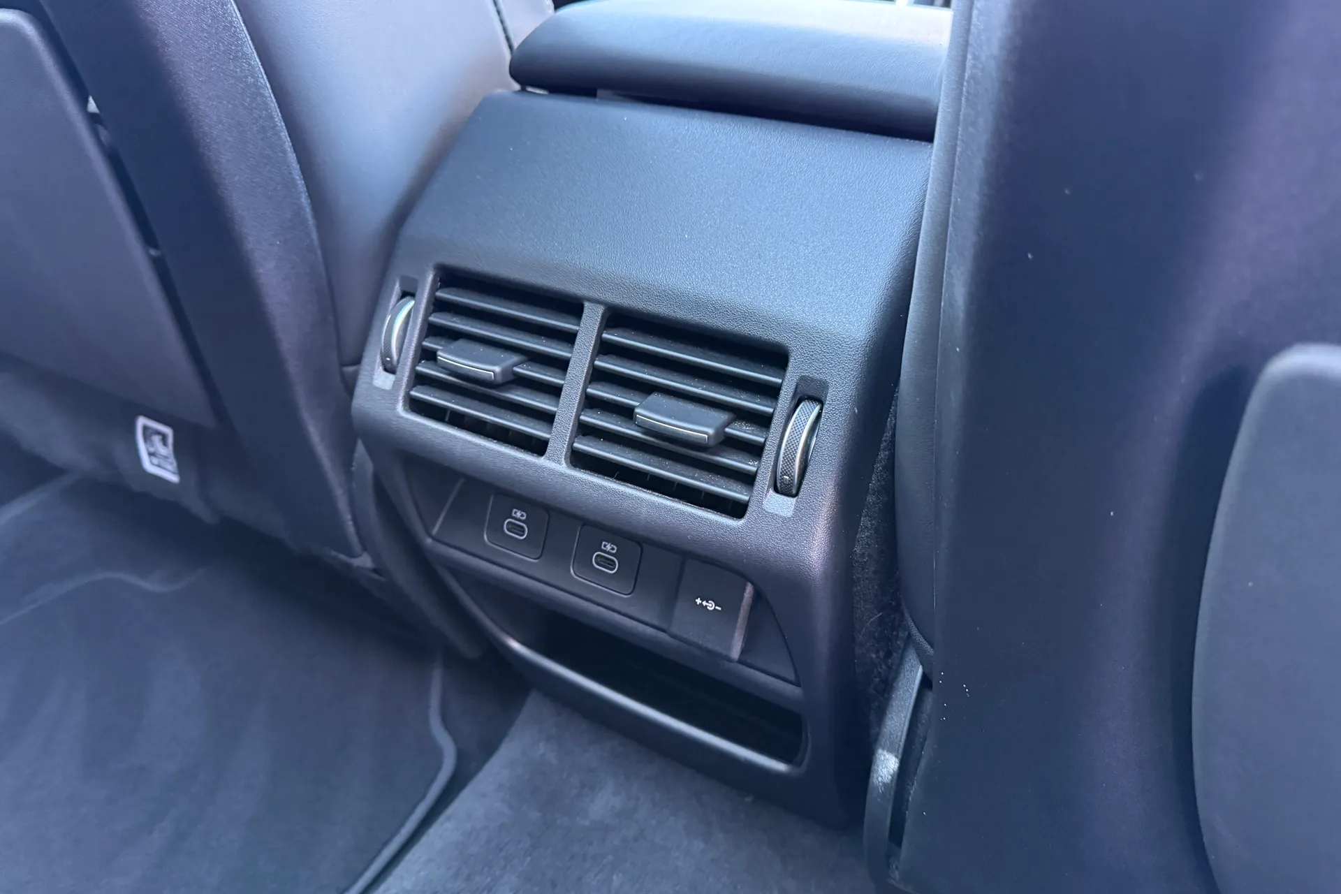 LAND ROVER DISCOVERY SPORT thumbnail image number 35