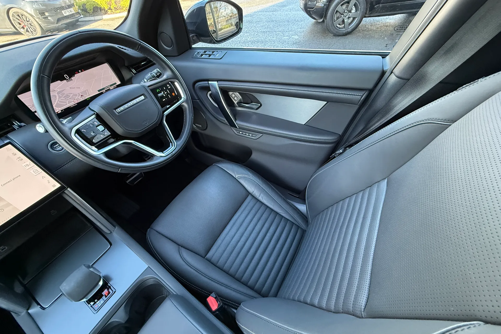 LAND ROVER DISCOVERY SPORT thumbnail image number 13