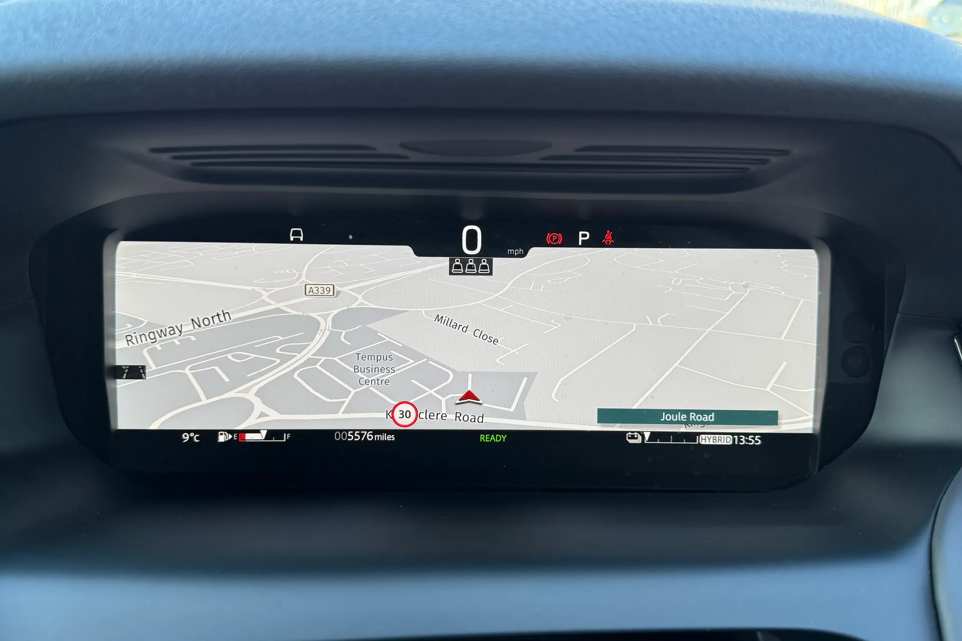 LAND ROVER DISCOVERY SPORT thumbnail image number 24