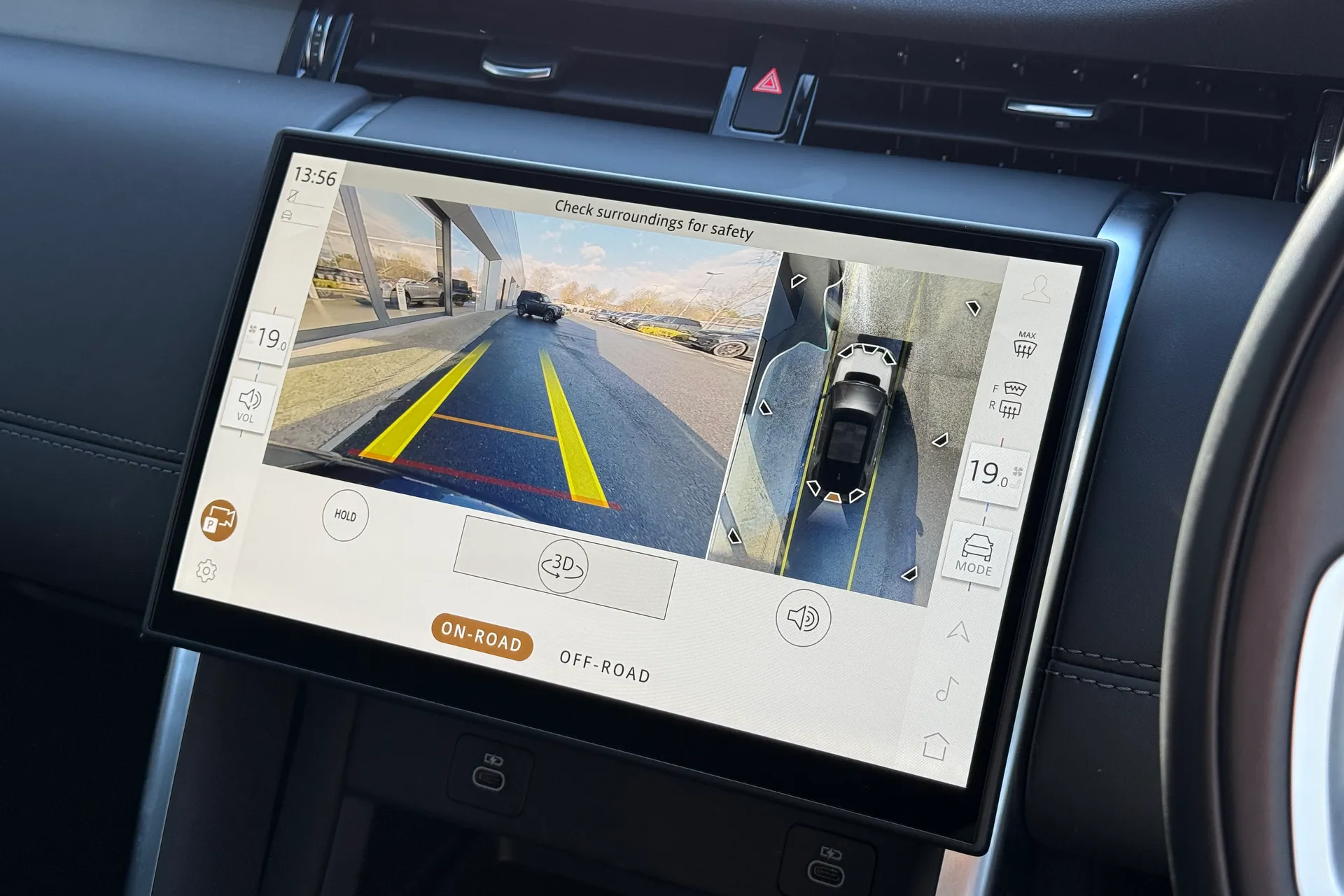 LAND ROVER DISCOVERY SPORT thumbnail image number 4