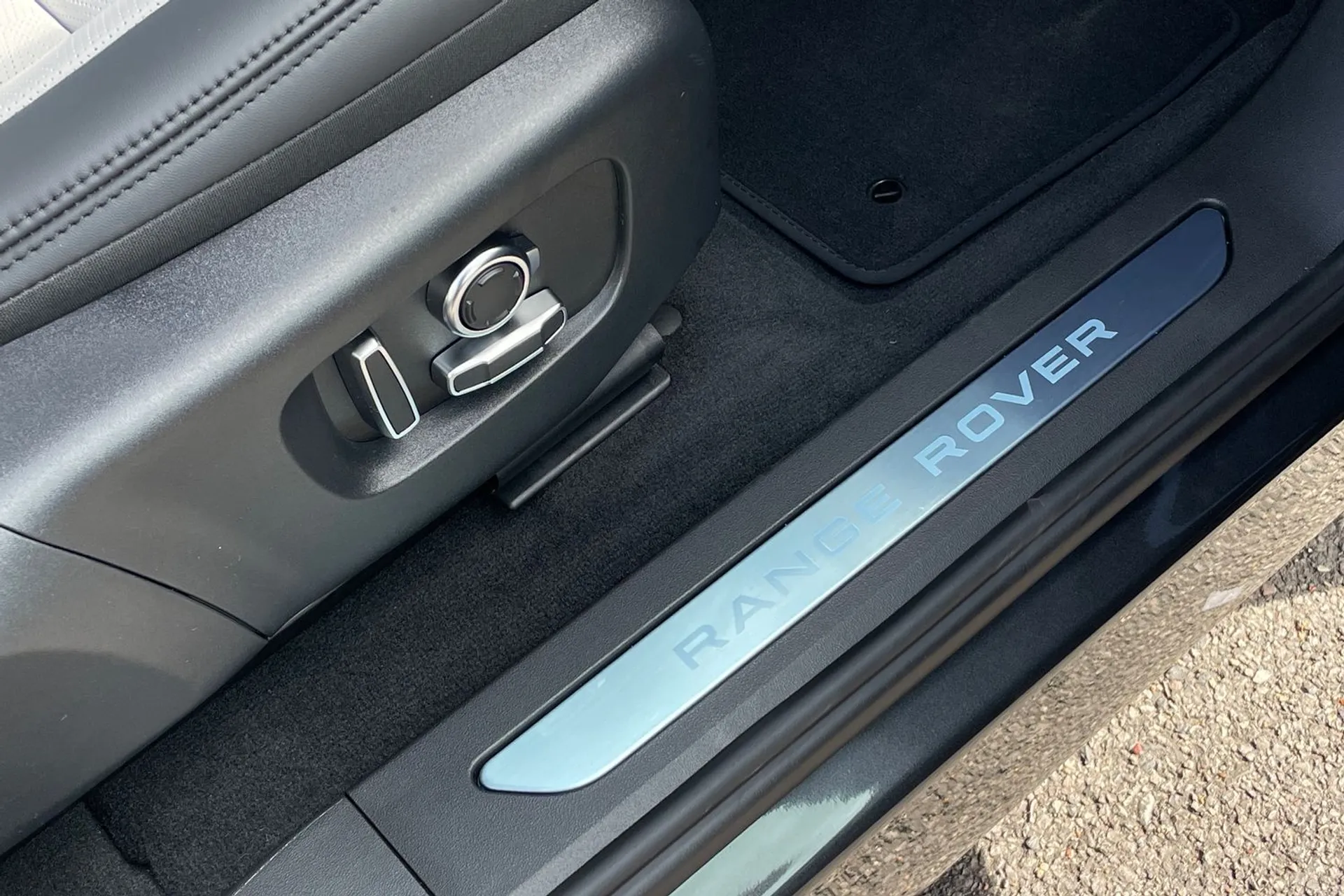 LAND ROVER RANGE ROVER EVOQUE thumbnail image number 47