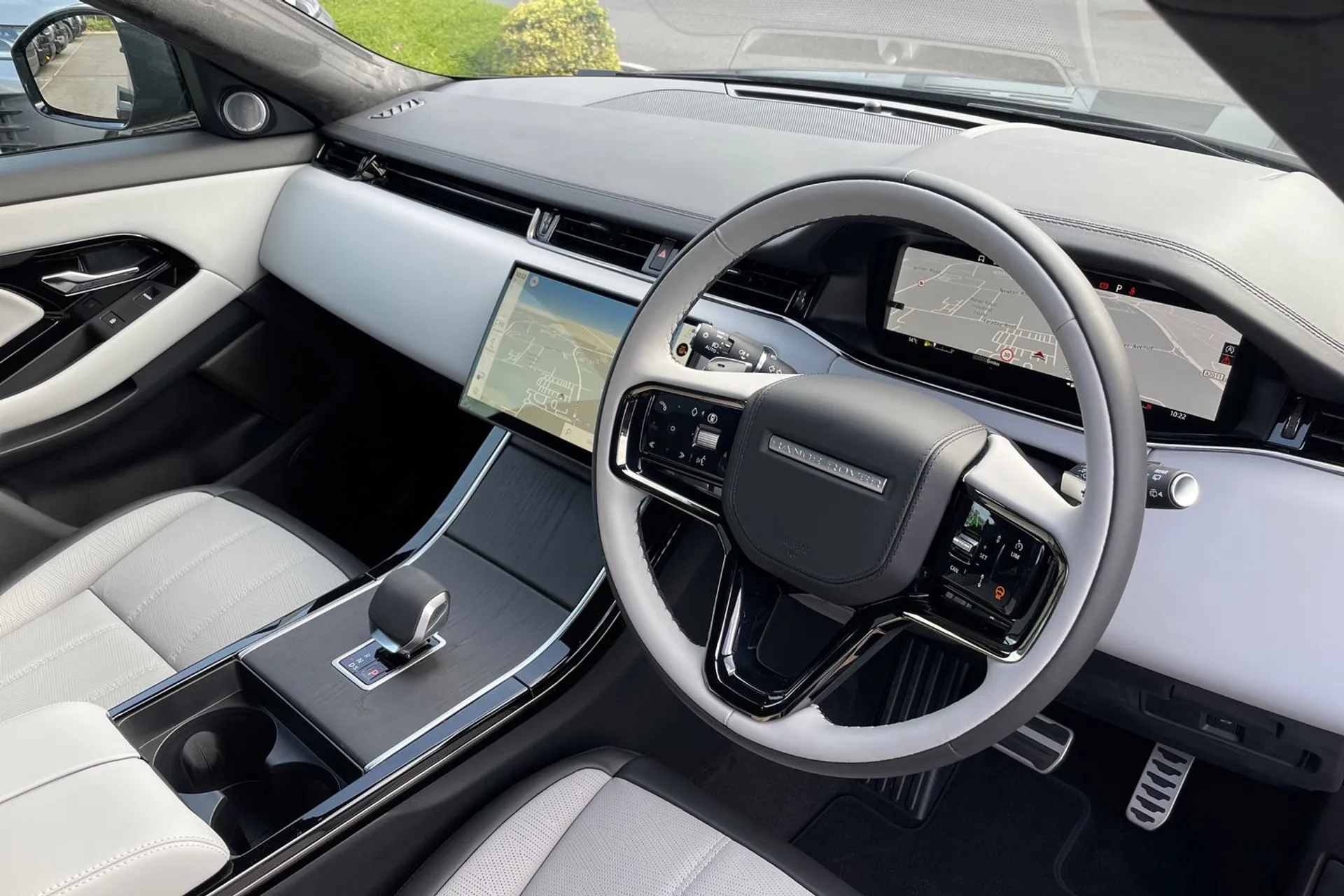 LAND ROVER RANGE ROVER EVOQUE thumbnail image number 37