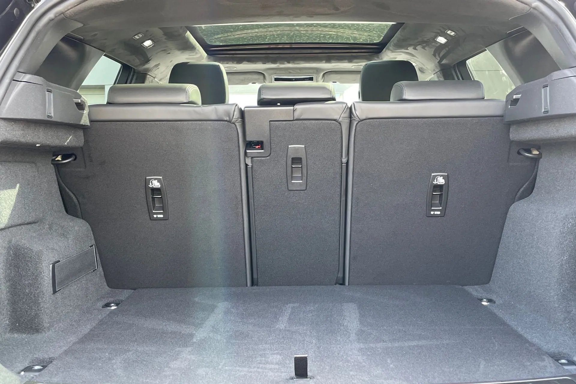 LAND ROVER RANGE ROVER EVOQUE thumbnail image number 29