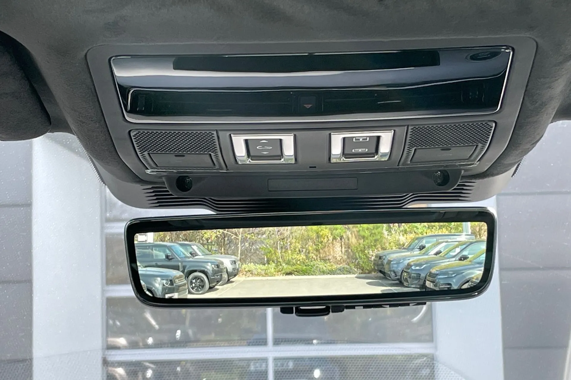 LAND ROVER RANGE ROVER EVOQUE thumbnail image number 22