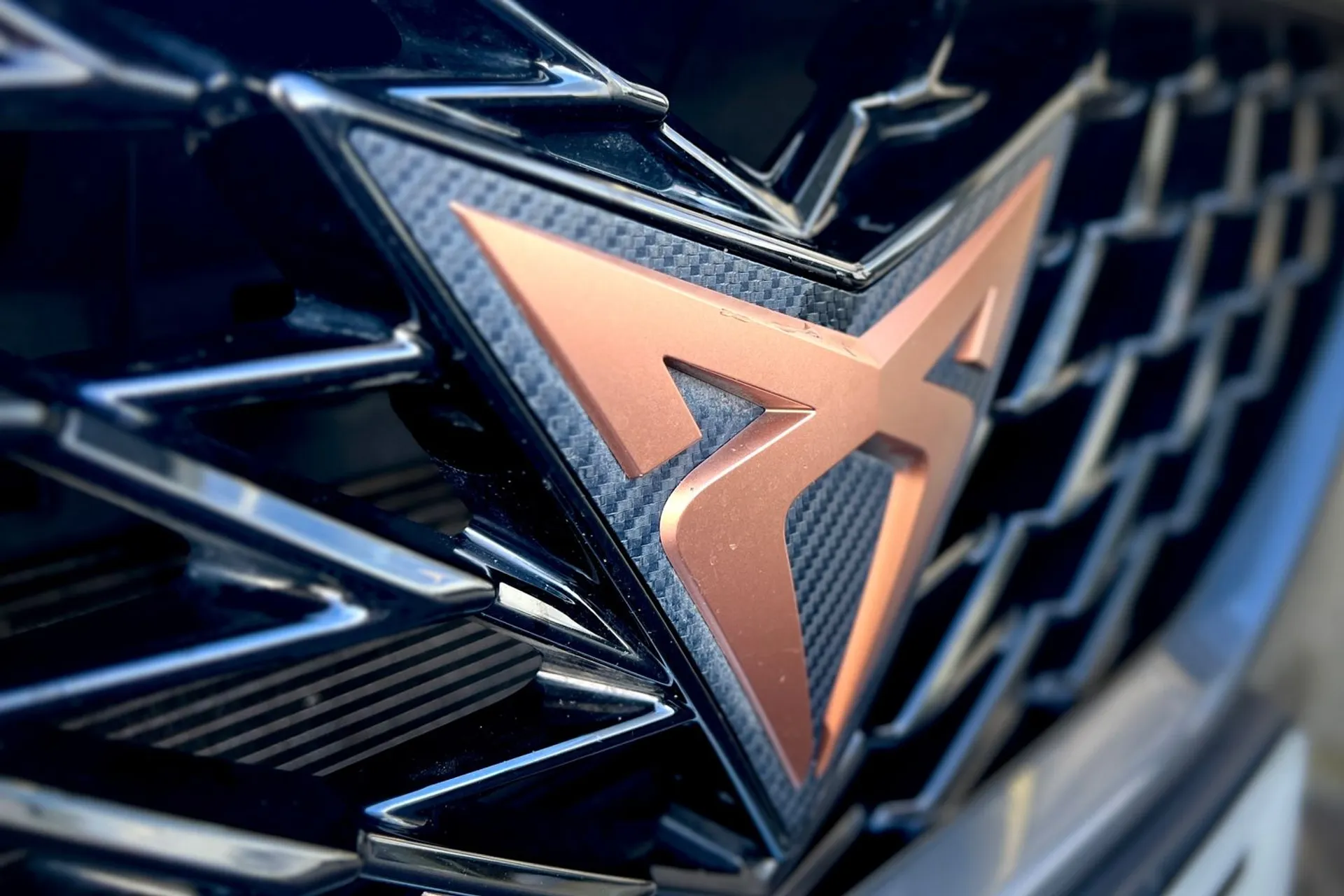 CUPRA FORMENTOR thumbnail image number 18