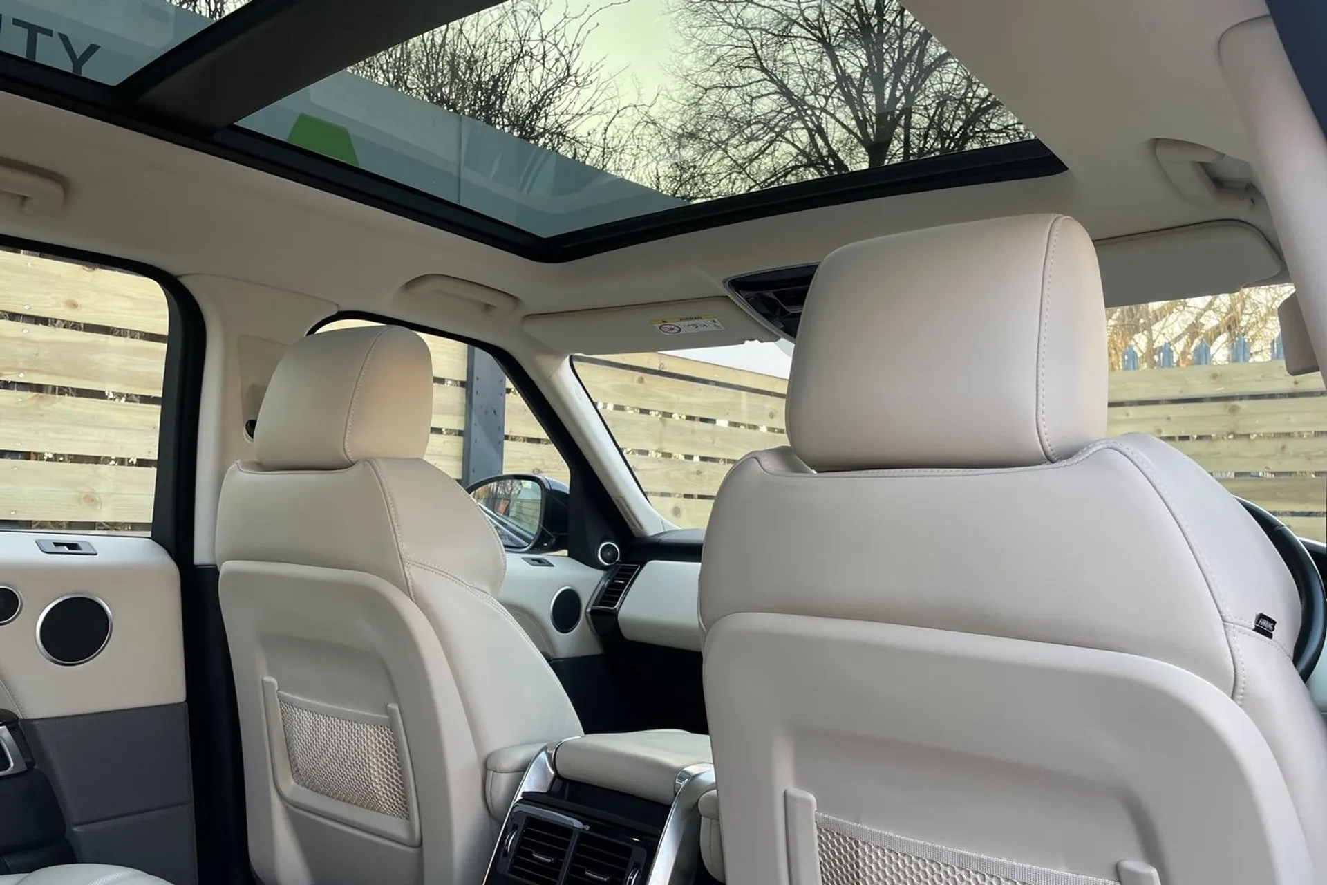 LAND ROVER RANGE ROVER SPORT thumbnail image number 24