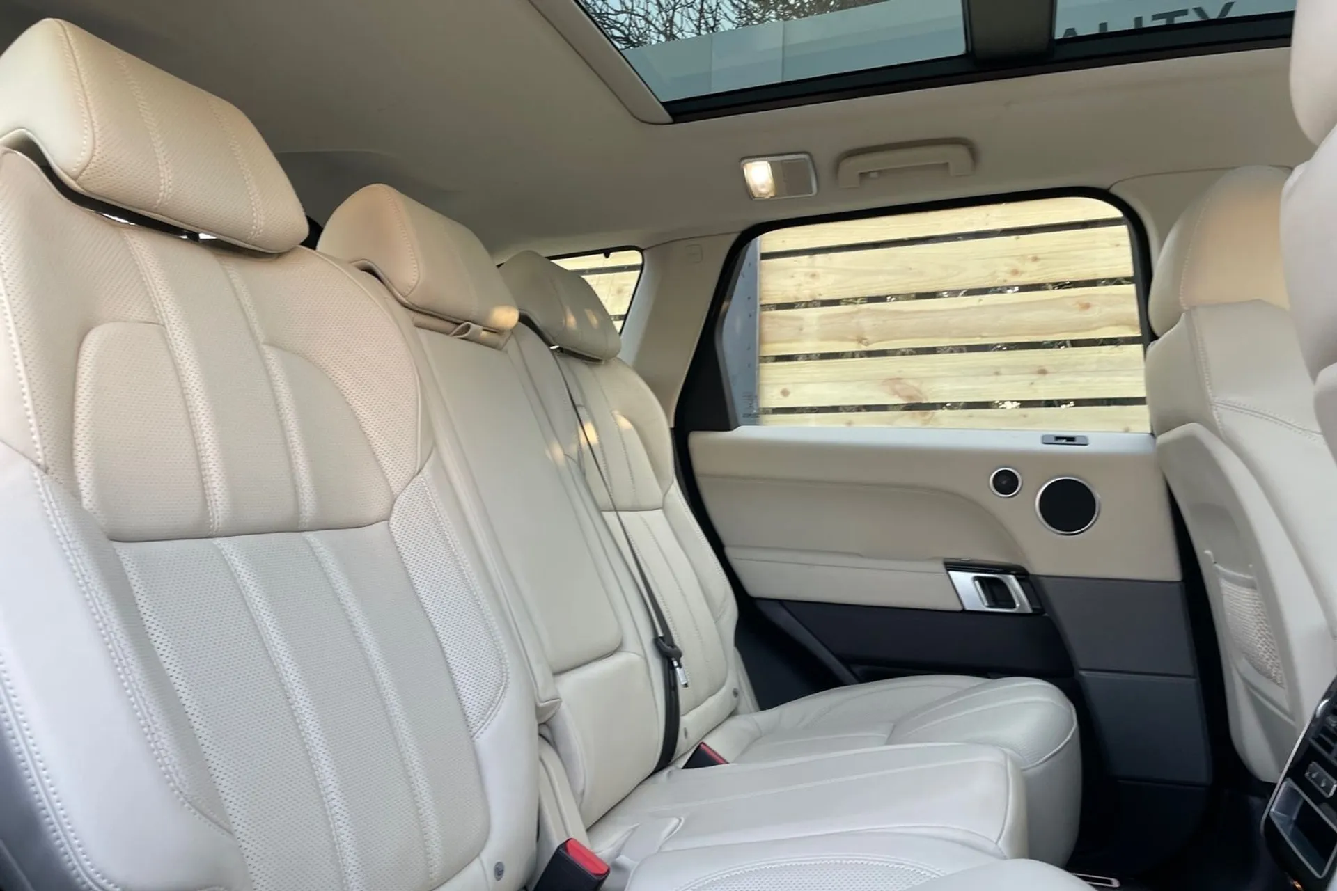 LAND ROVER RANGE ROVER SPORT thumbnail image number 23