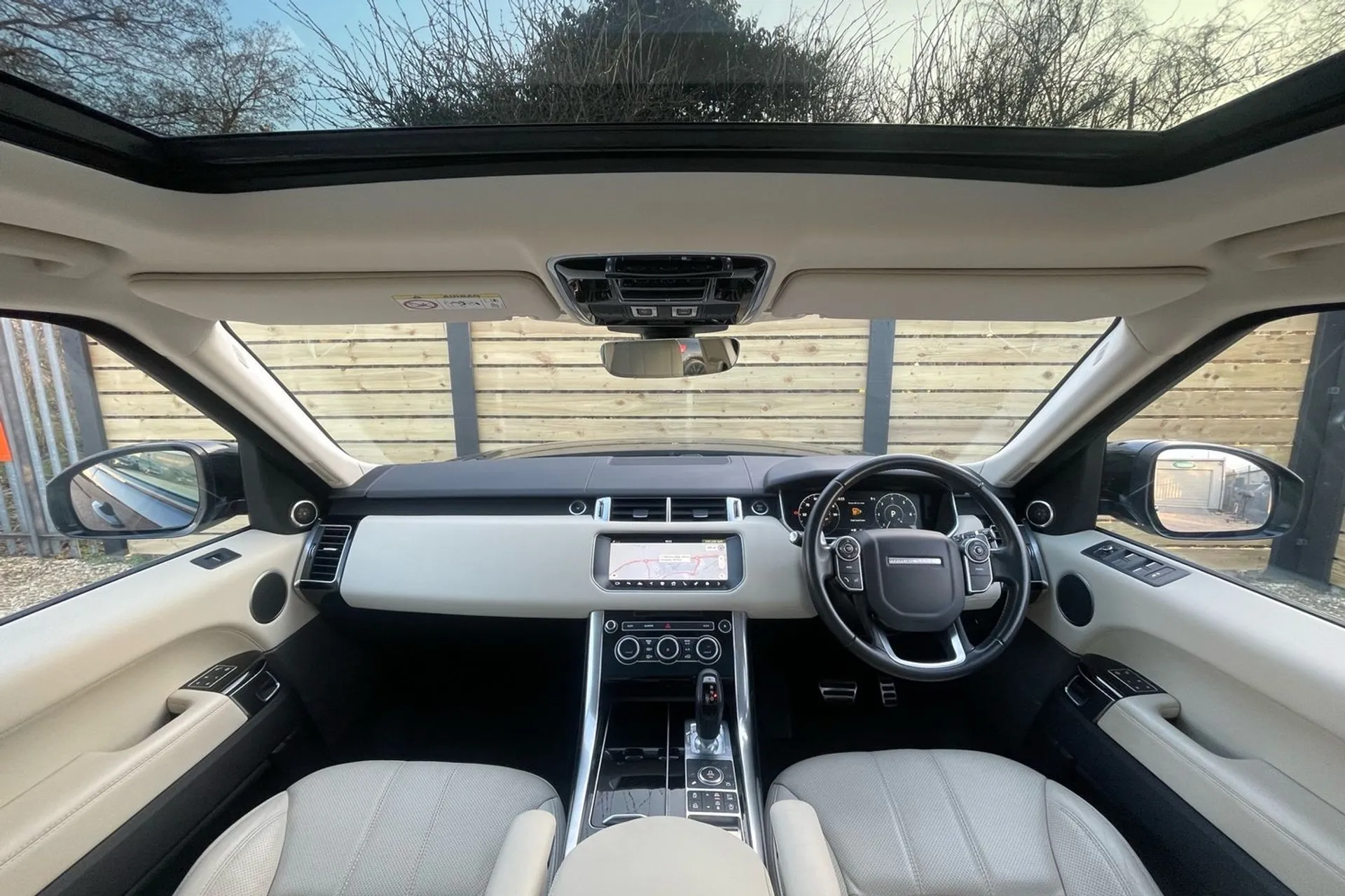 LAND ROVER RANGE ROVER SPORT thumbnail image number 3