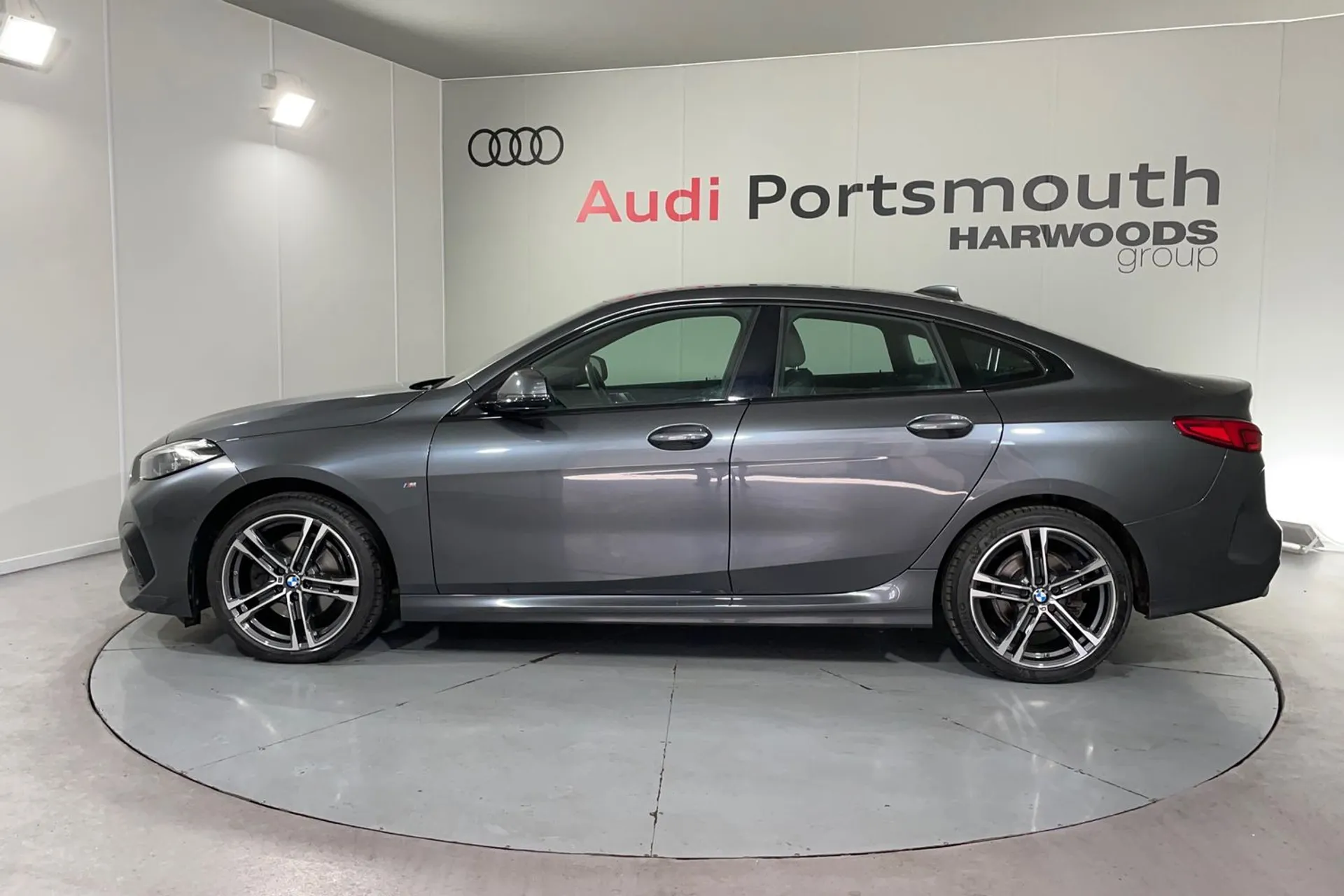 BMW 2 SERIES thumbnail image number 10