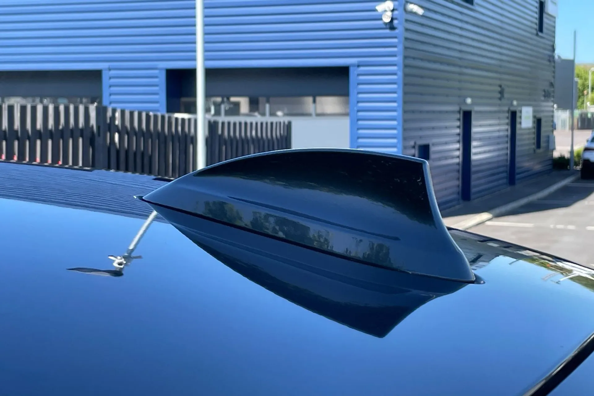 BMW 2 SERIES thumbnail image number 21