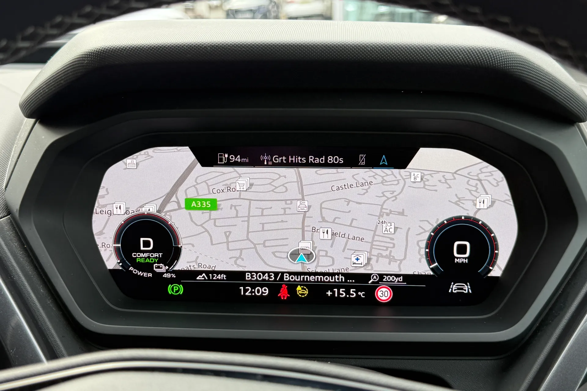 Audi Q4 thumbnail image number 16