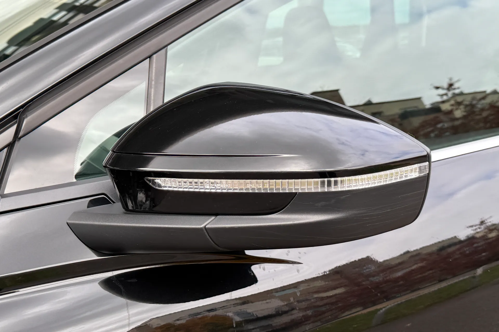 Audi Q4 thumbnail image number 51