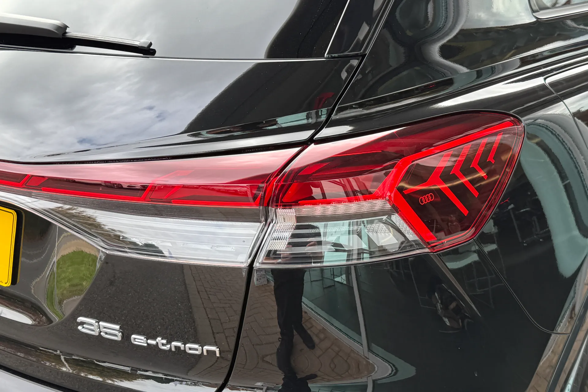 Audi Q4 thumbnail image number 45