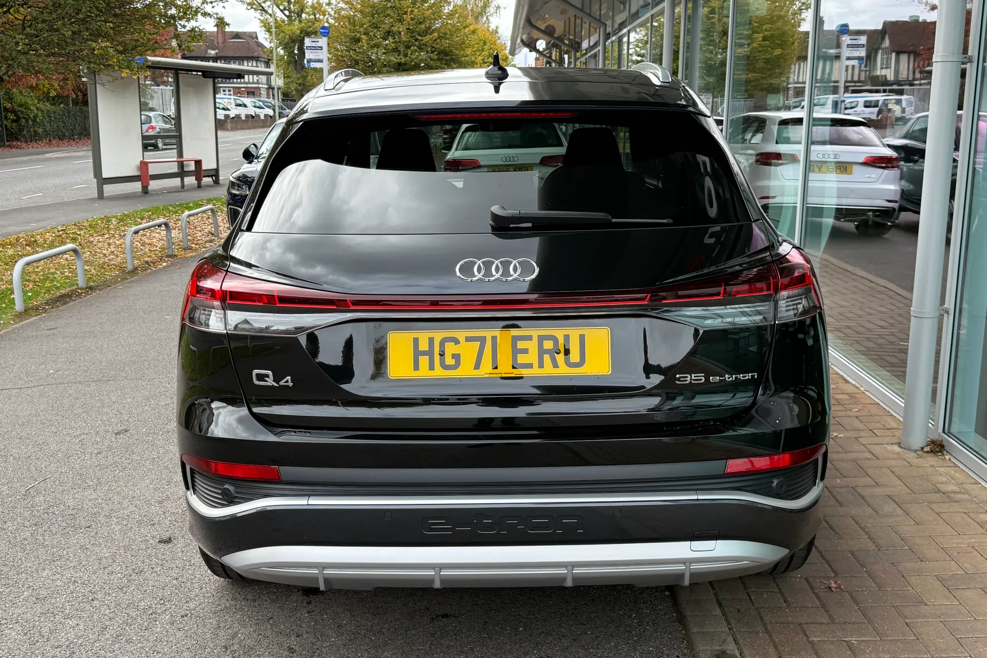 Audi Q4 thumbnail image number 7