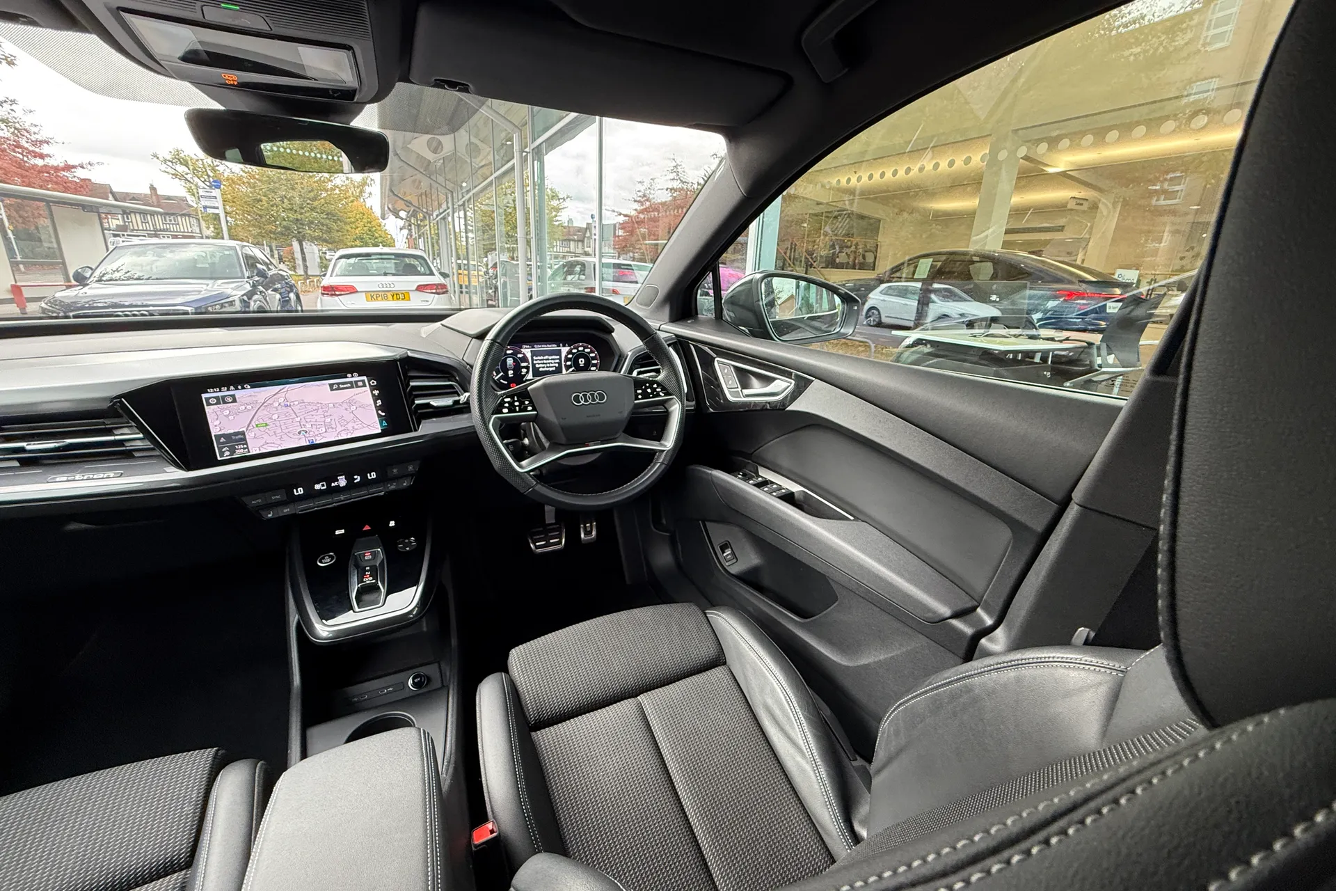 Audi Q4 thumbnail image number 41