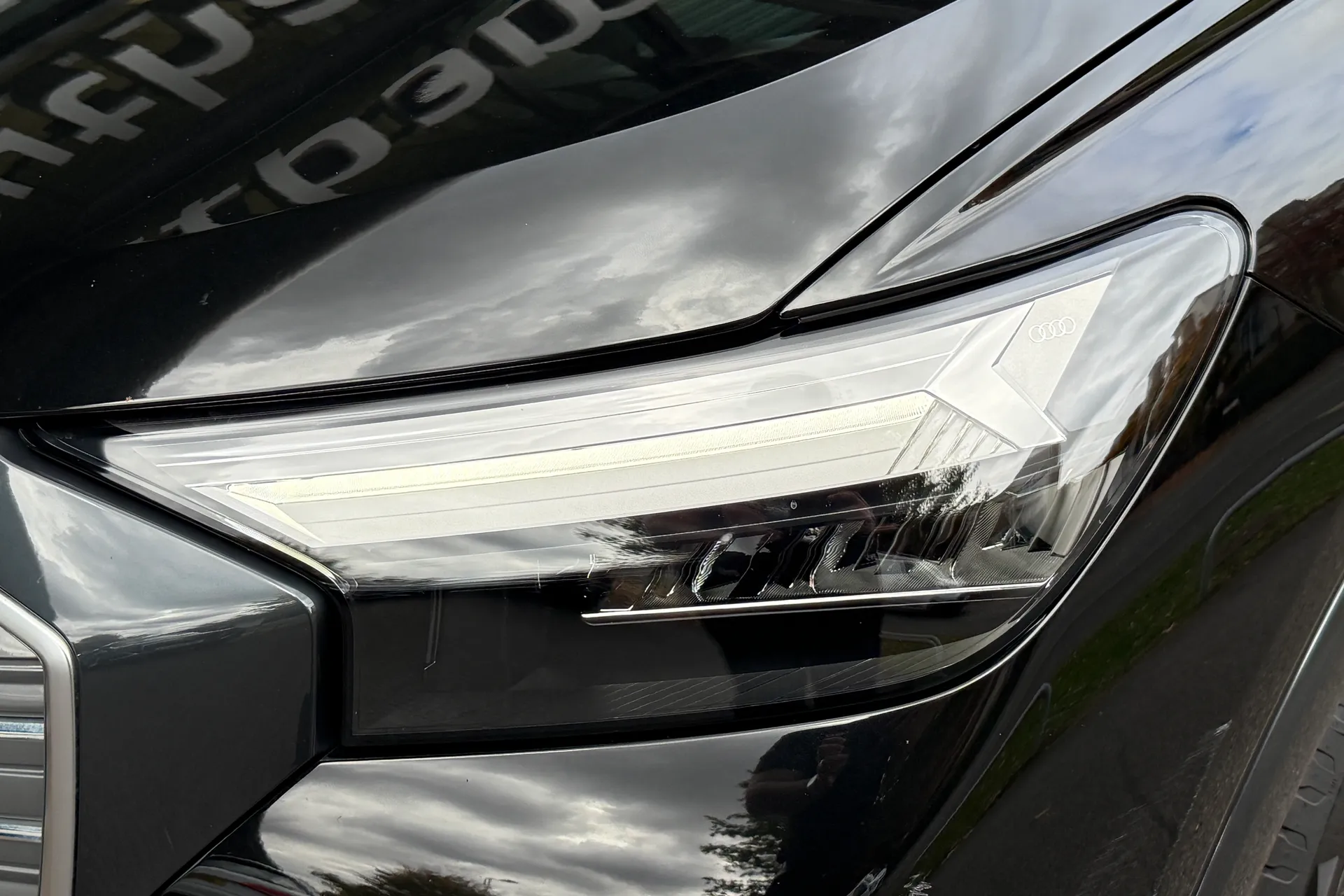 Audi Q4 thumbnail image number 56