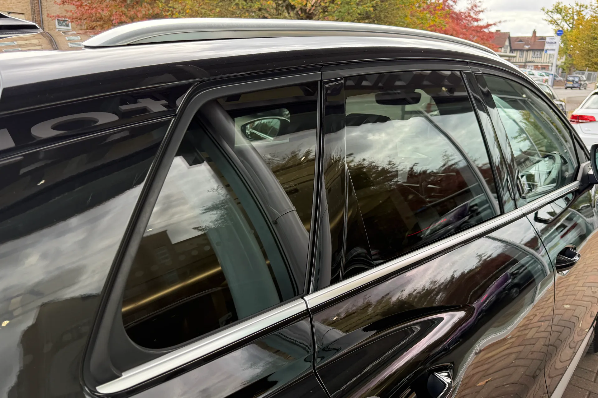 Audi Q4 thumbnail image number 42