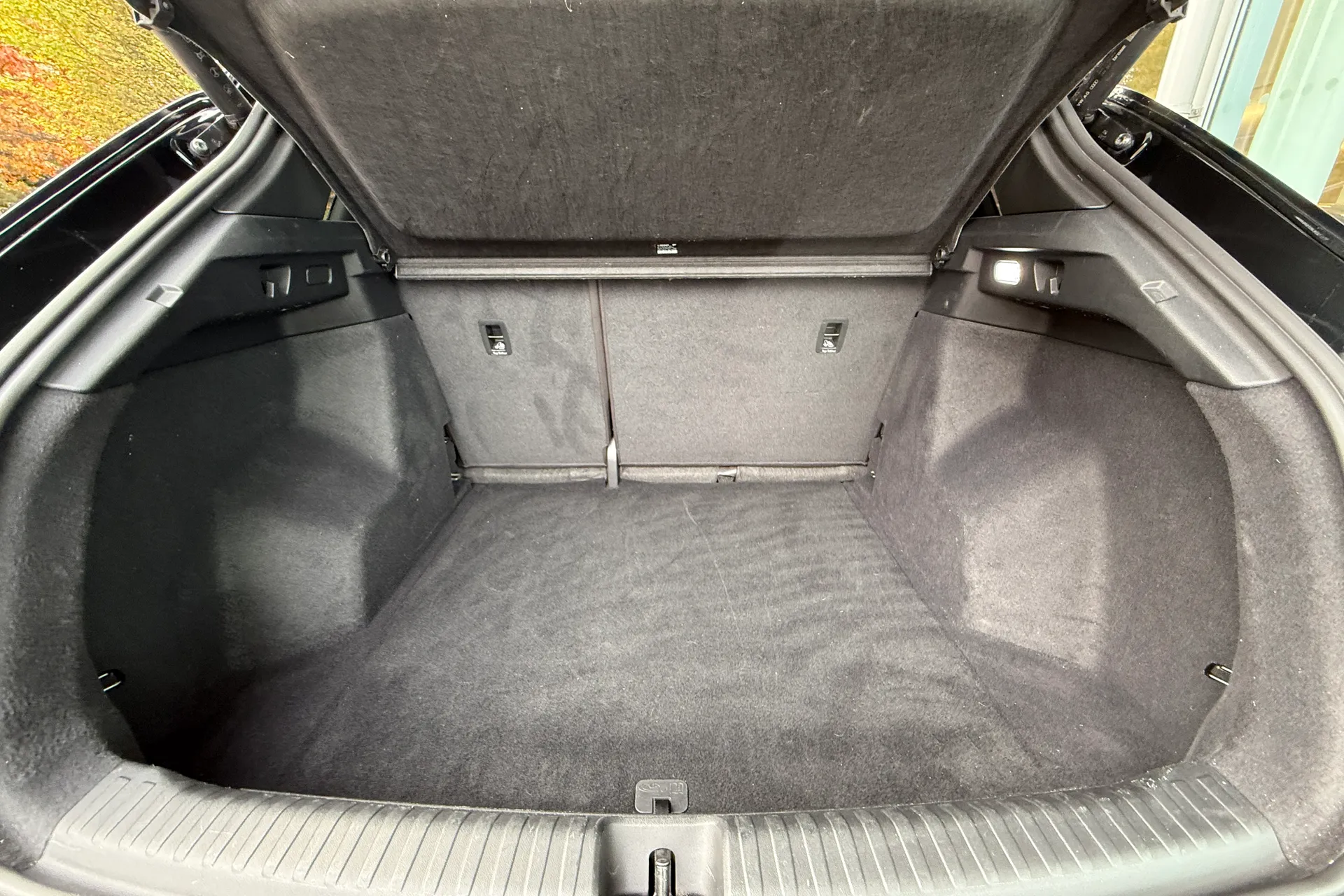 Audi Q4 thumbnail image number 48