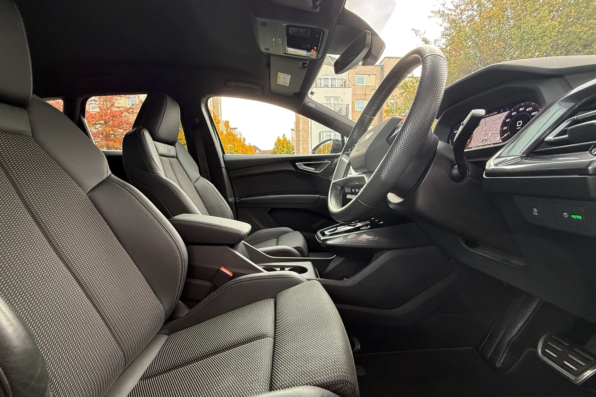 Audi Q4 thumbnail image number 35