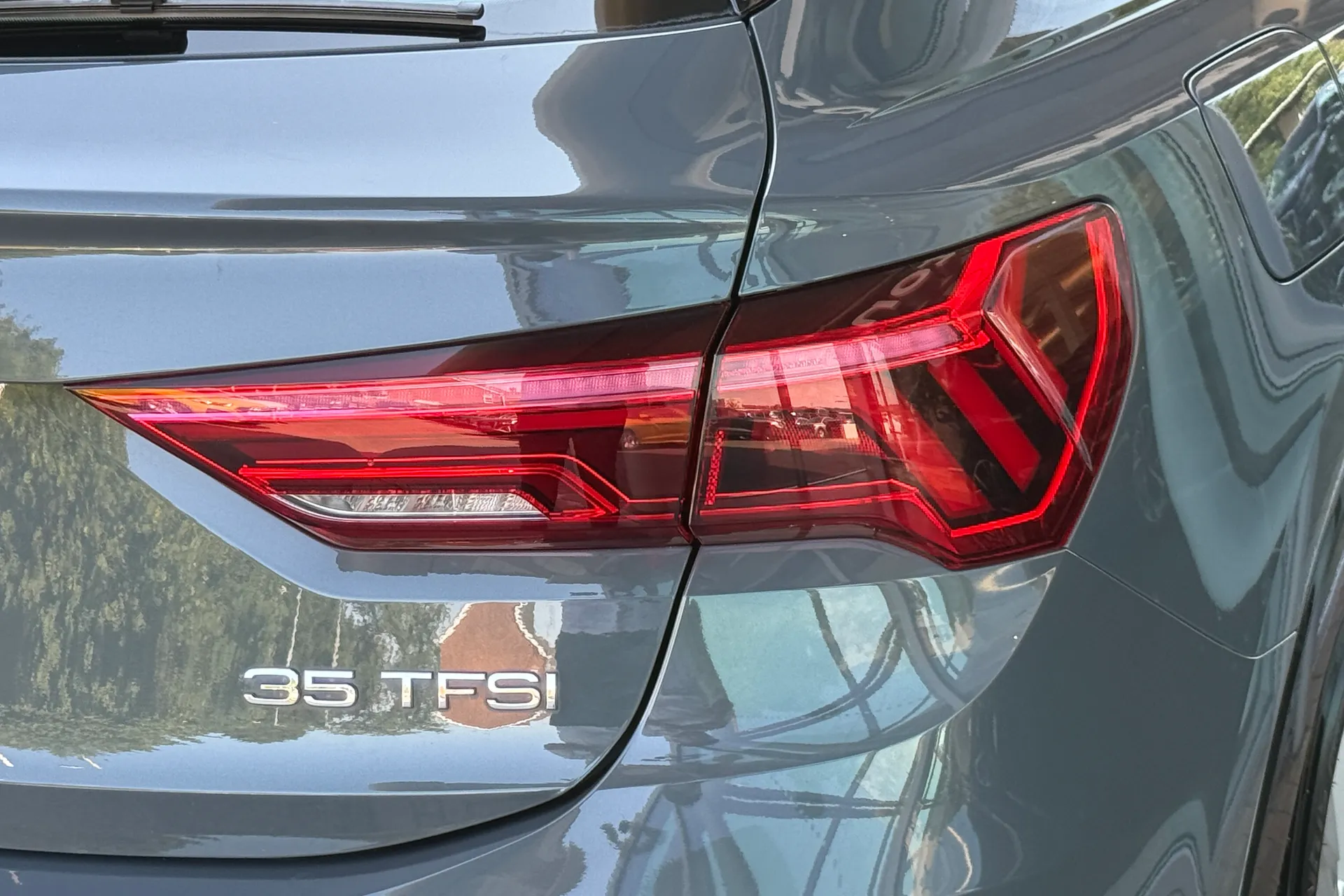 Audi Q3 thumbnail image number 41
