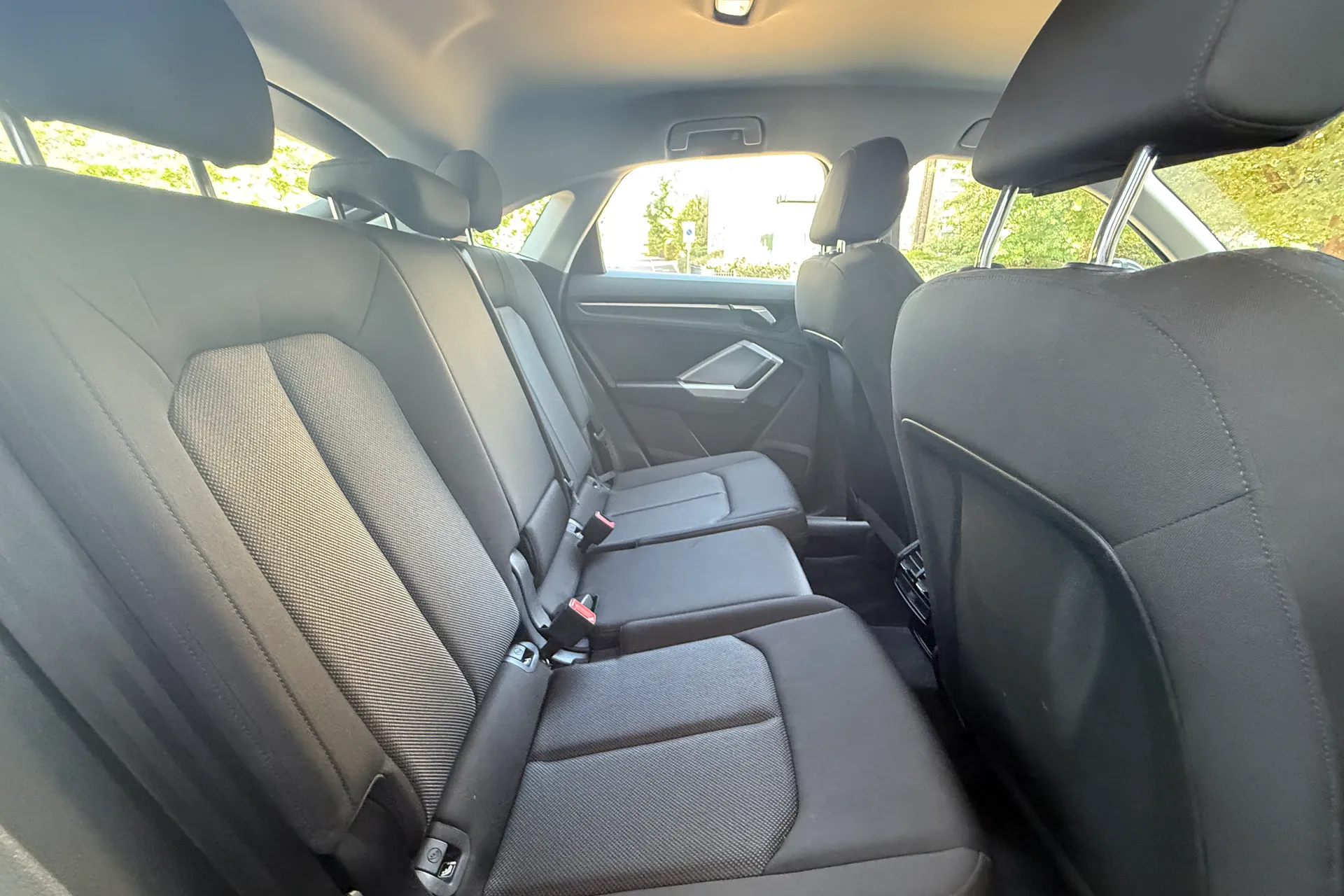 Audi Q3 thumbnail image number 34