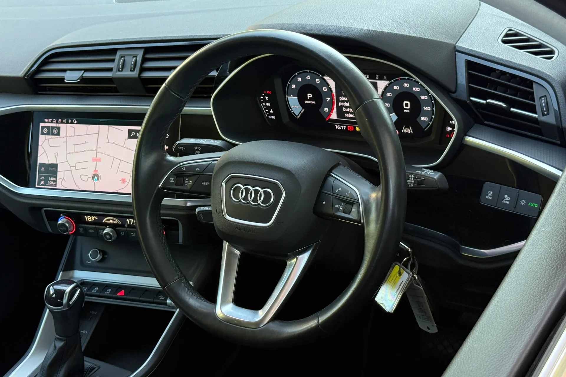 Audi Q3 thumbnail image number 31