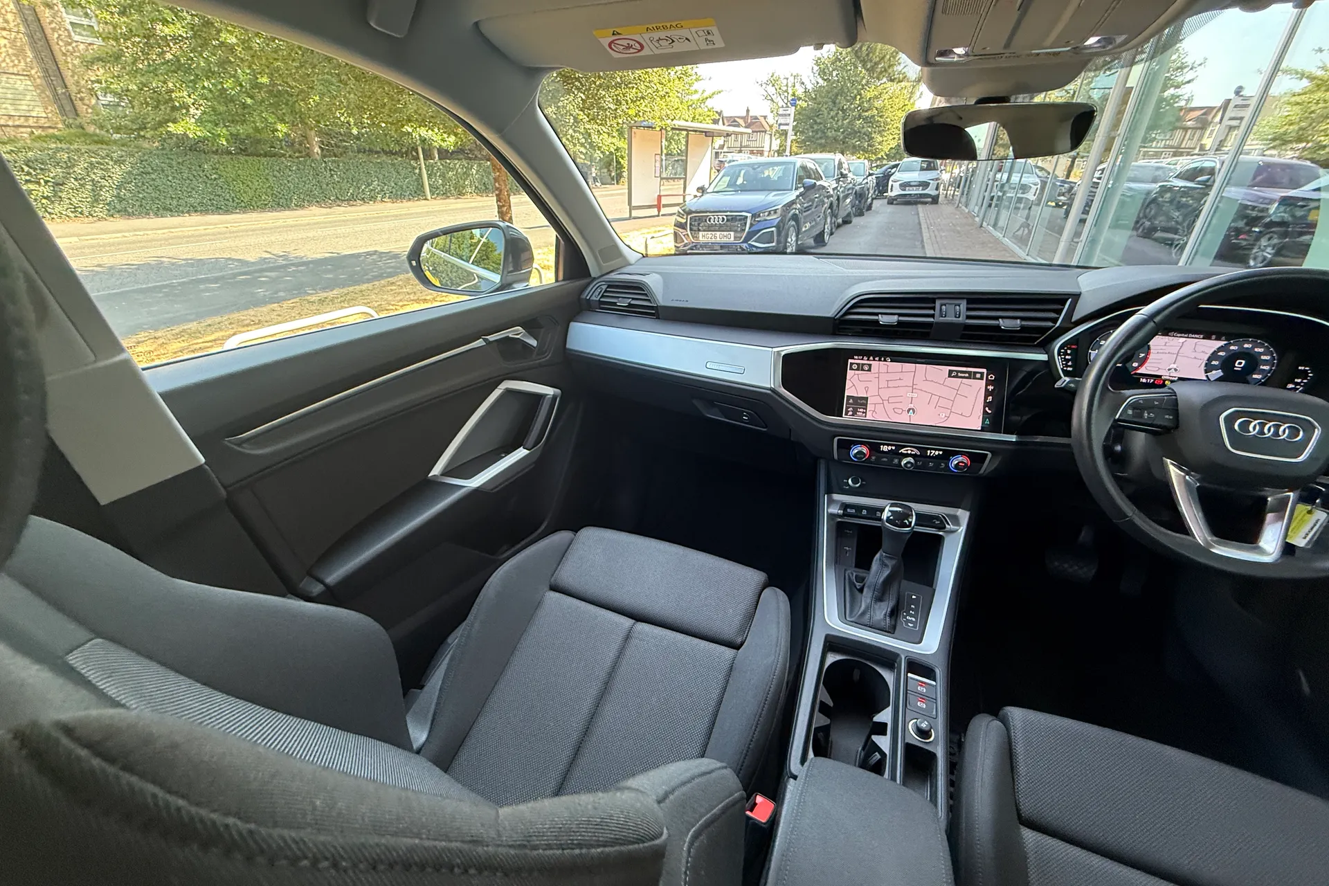 Audi Q3 thumbnail image number 40