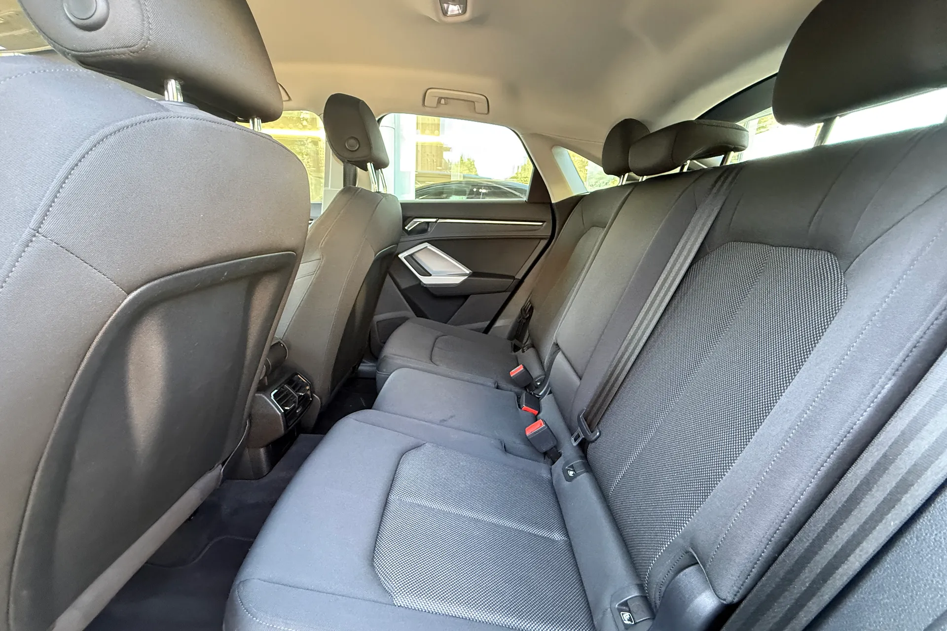 Audi Q3 thumbnail image number 46
