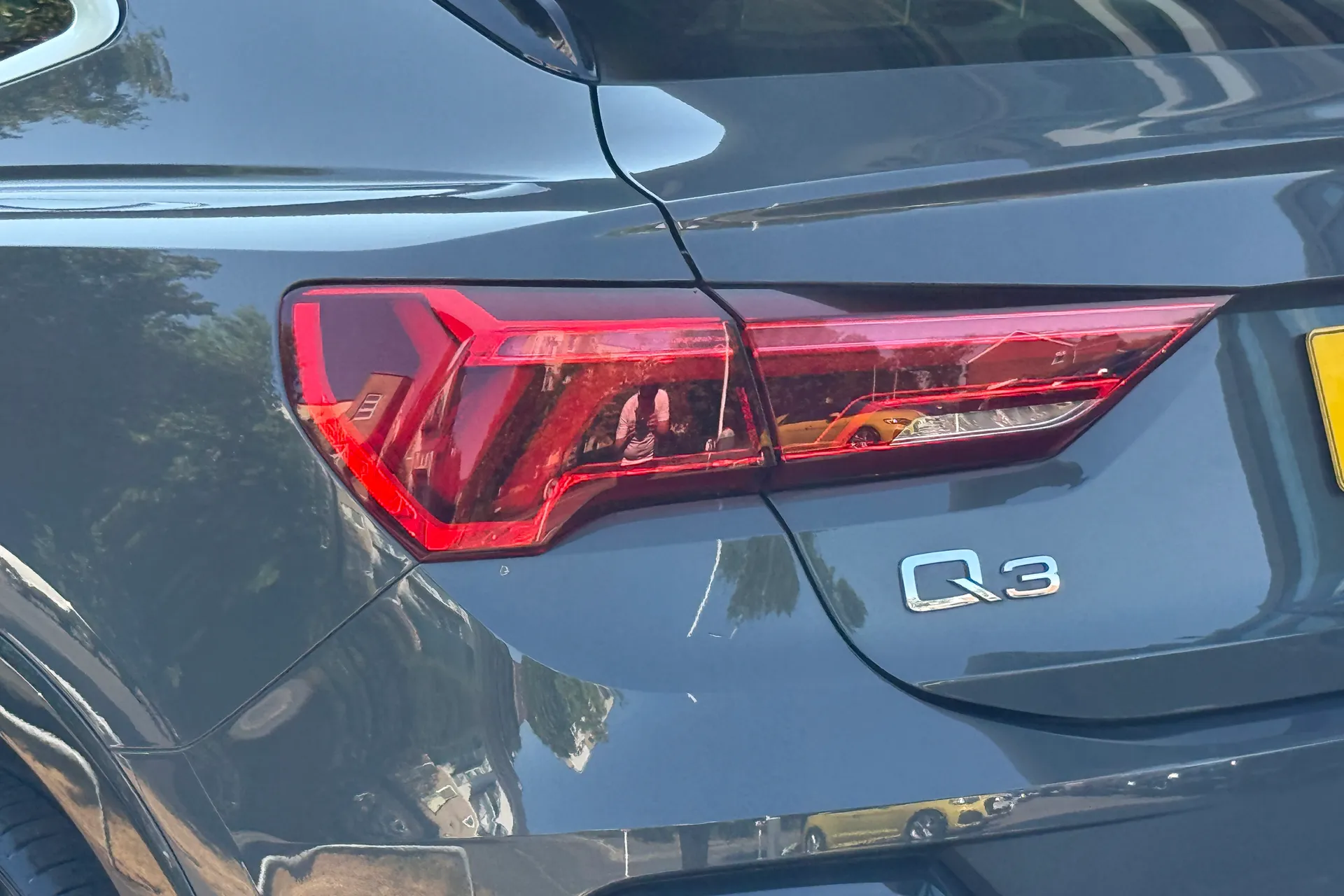 Audi Q3 thumbnail image number 43