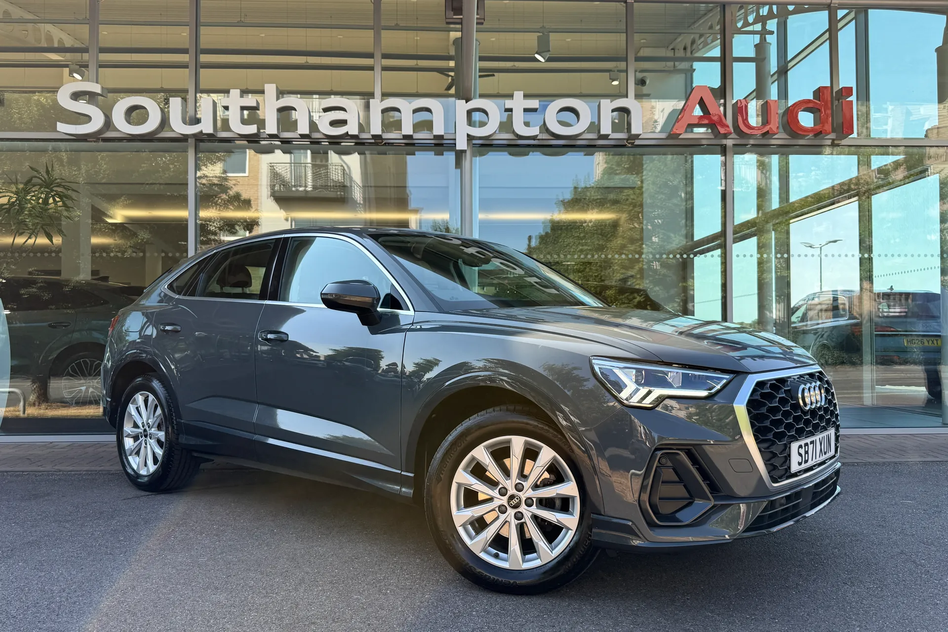 Audi Q3 focused image