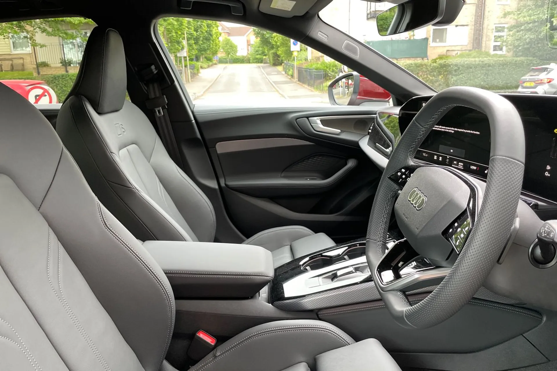 Audi A5 Avant thumbnail image number 24