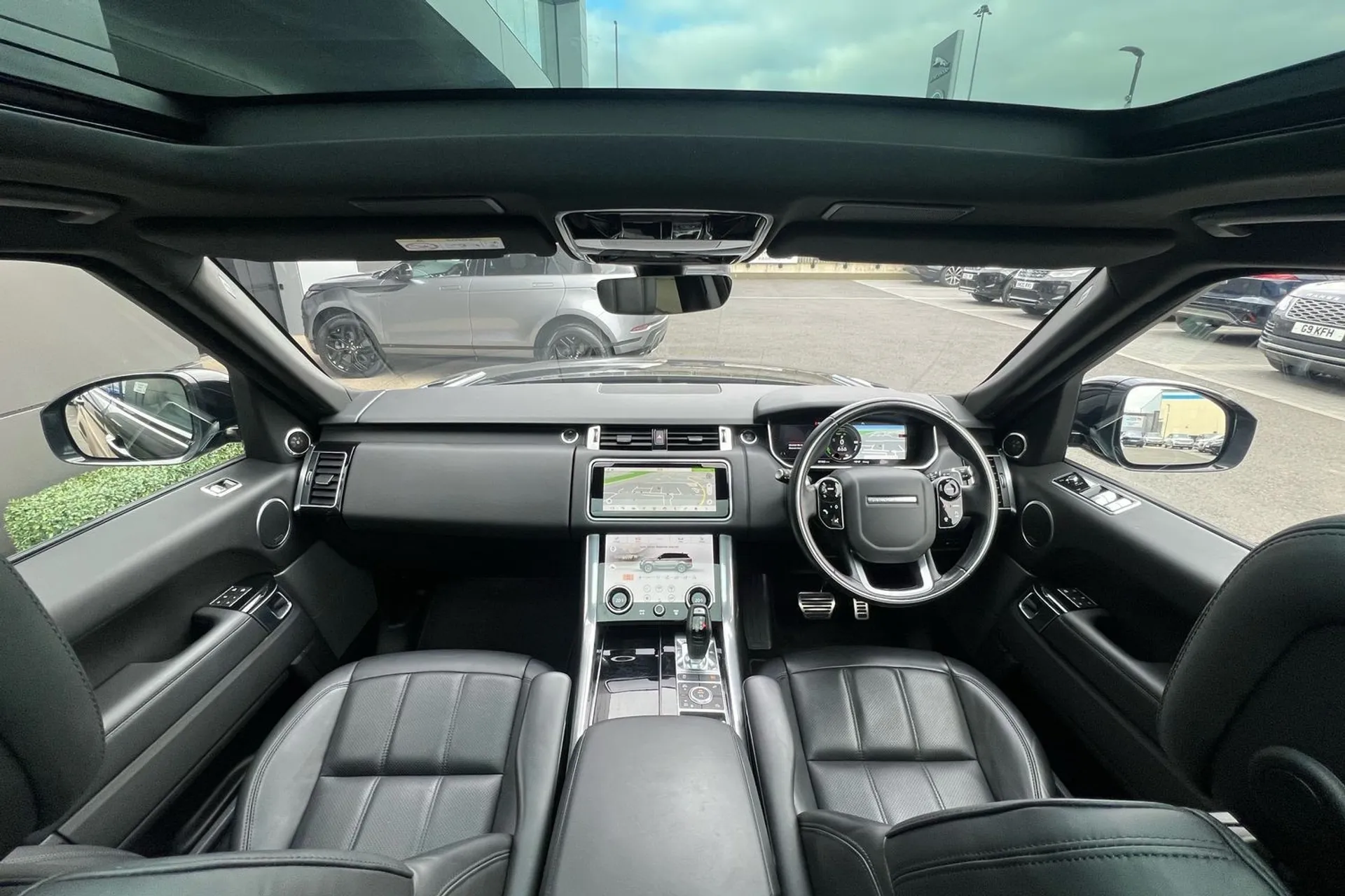 LAND ROVER RANGE ROVER SPORT thumbnail image number 4