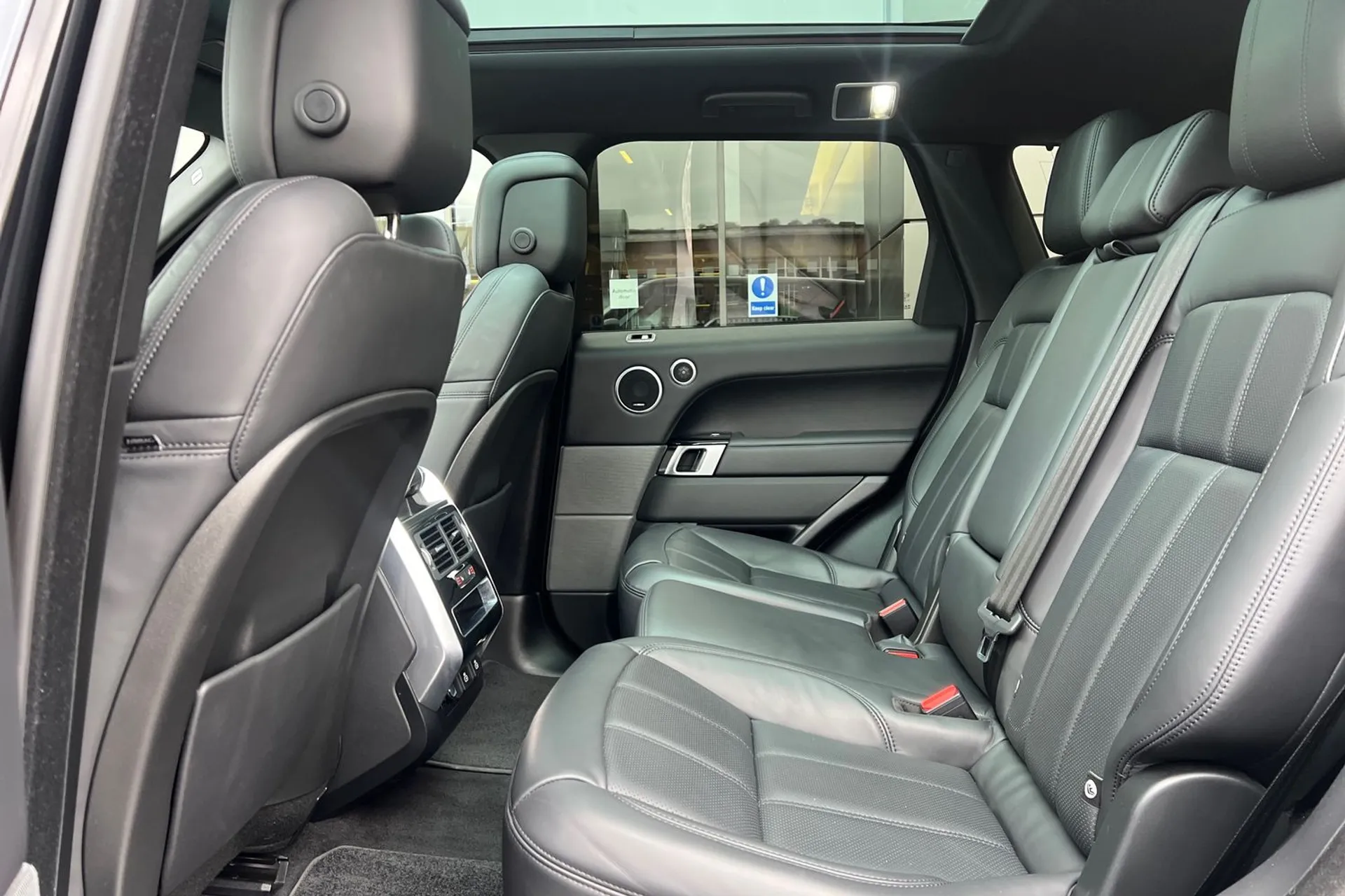 LAND ROVER RANGE ROVER SPORT thumbnail image number 38