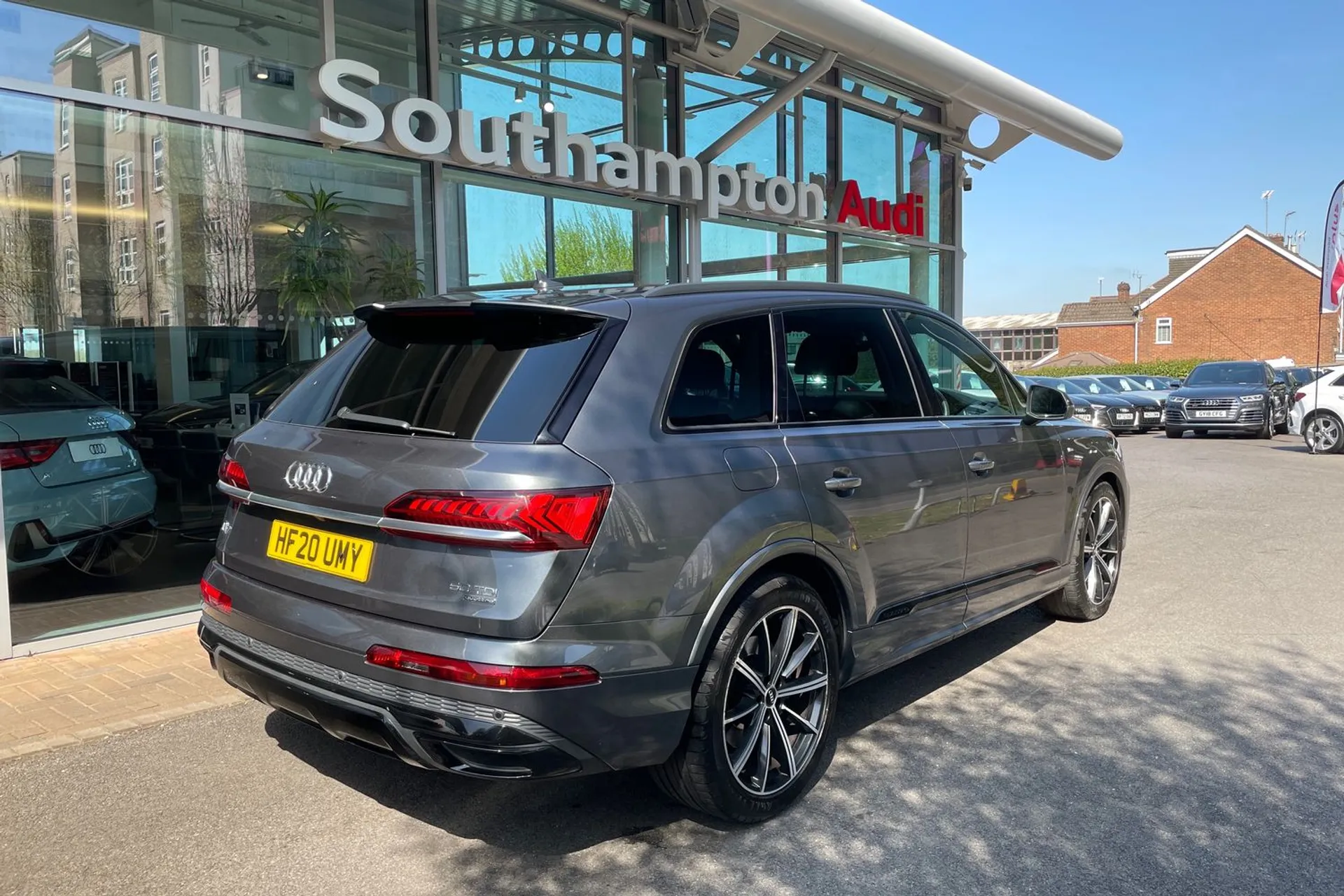Audi Q7 thumbnail image number 5