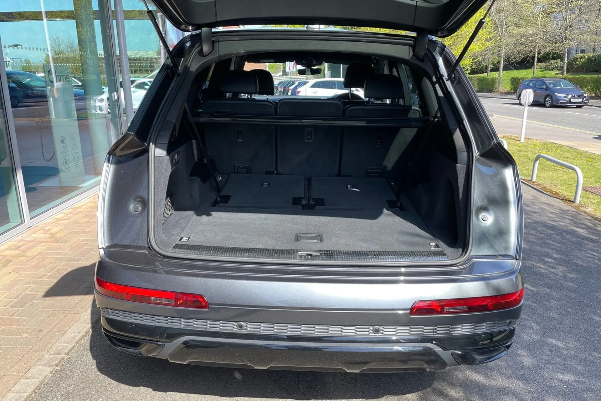 Audi Q7 thumbnail image number 18