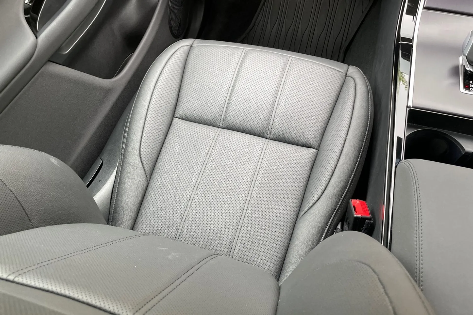 LAND ROVER RANGE ROVER EVOQUE thumbnail image number 34