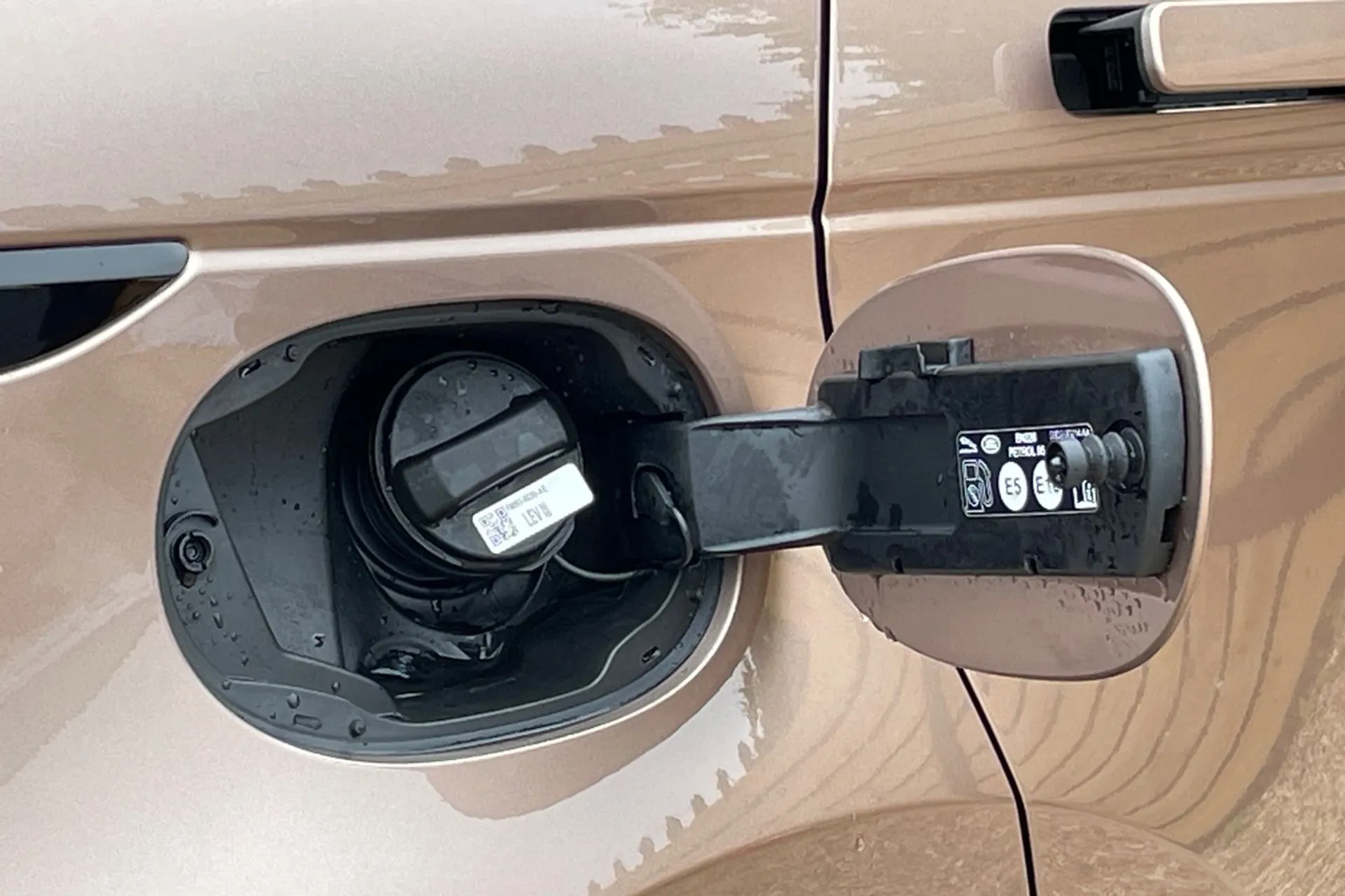 LAND ROVER RANGE ROVER EVOQUE thumbnail image number 18