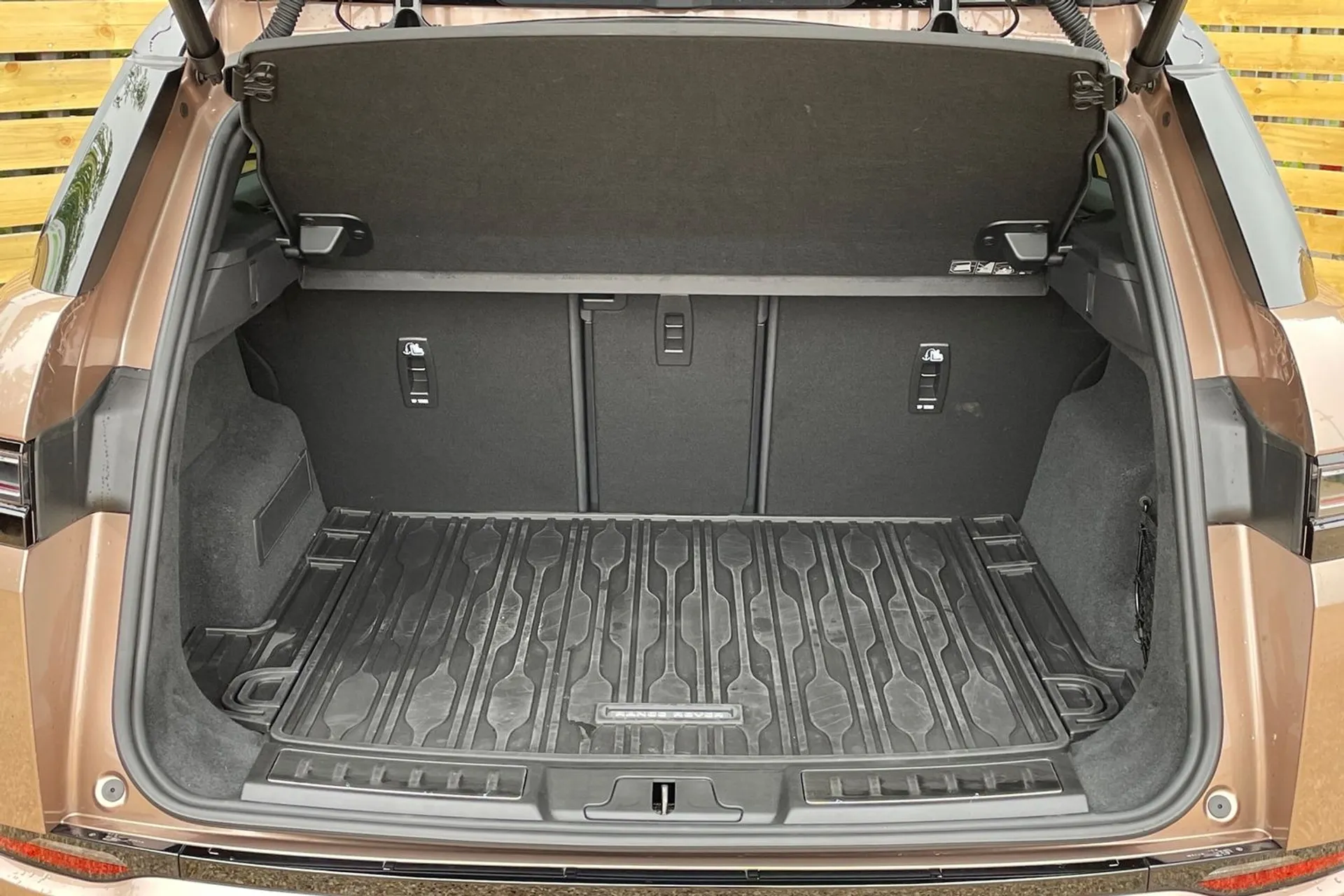 LAND ROVER RANGE ROVER EVOQUE thumbnail image number 20