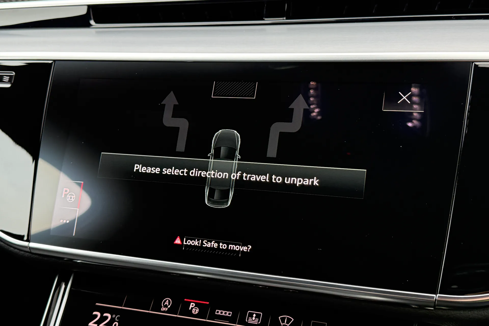 Audi A8 thumbnail image number 11